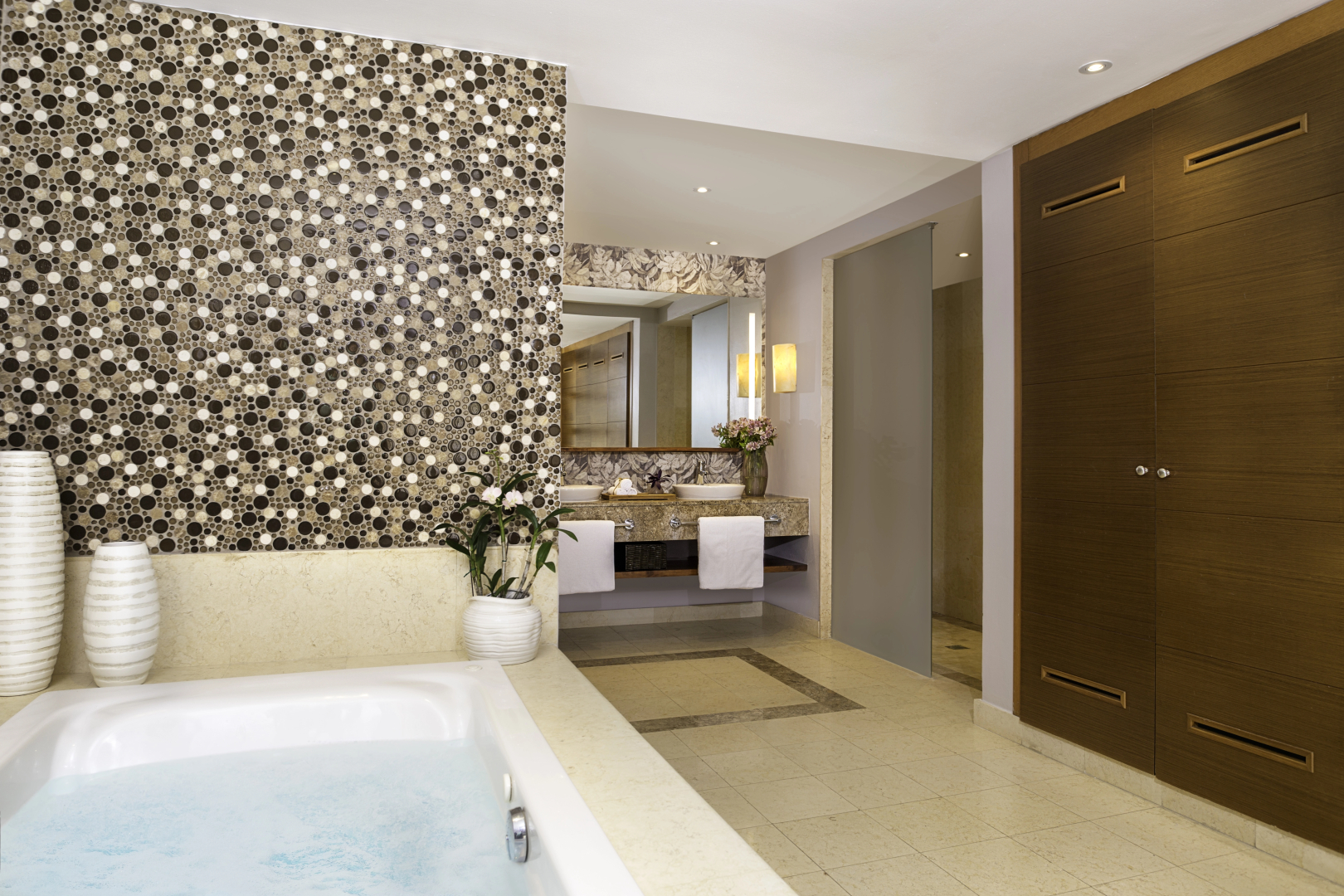 Now Larimar - Preferred Club Deluxe Pool/piscina View