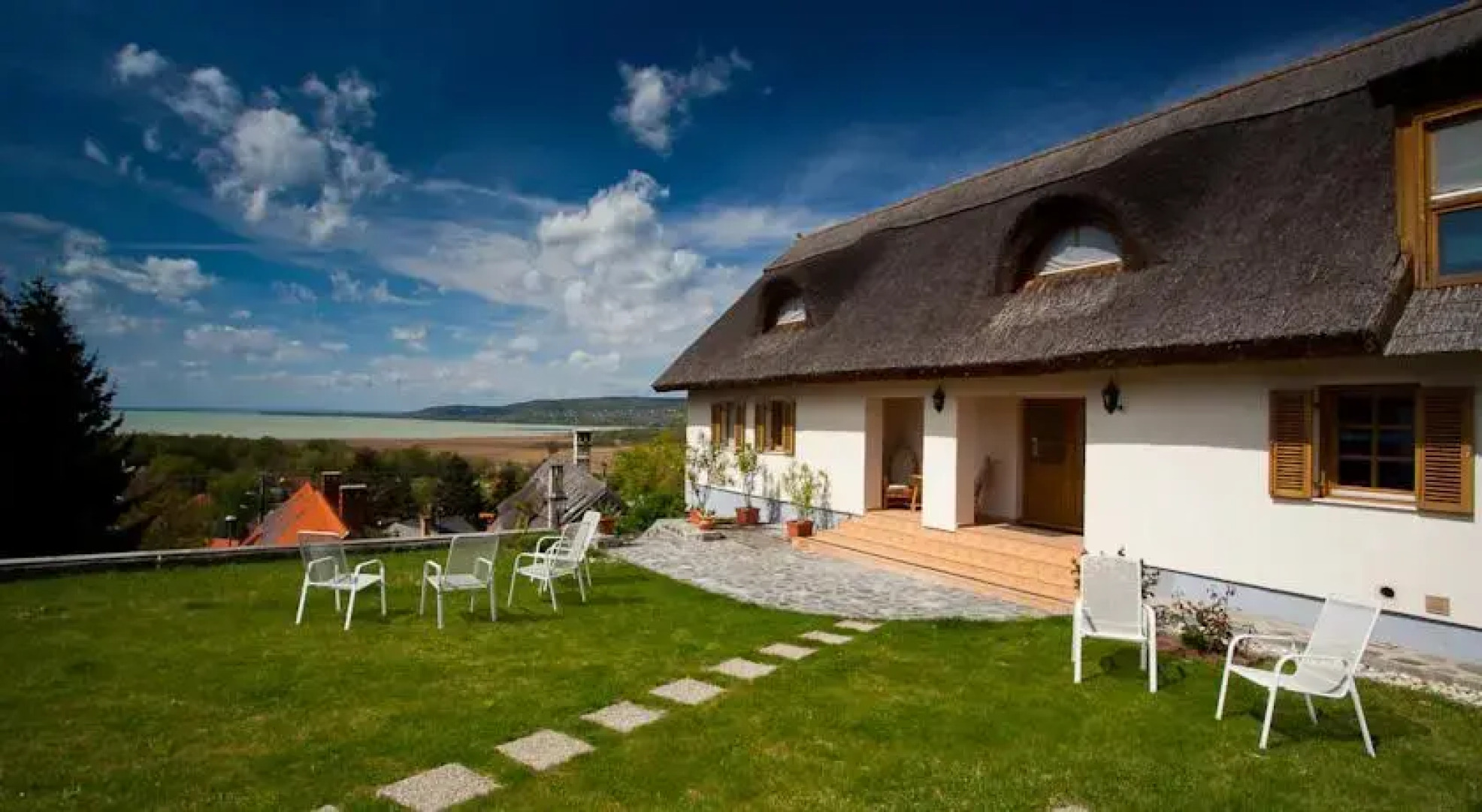 Apartmanház a Hazatérőhöz