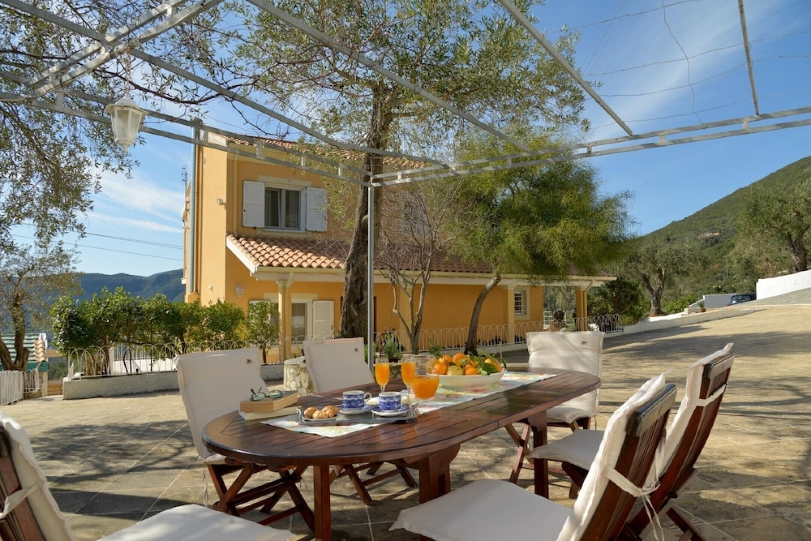 Ef Zin Villa by Corfuescapes