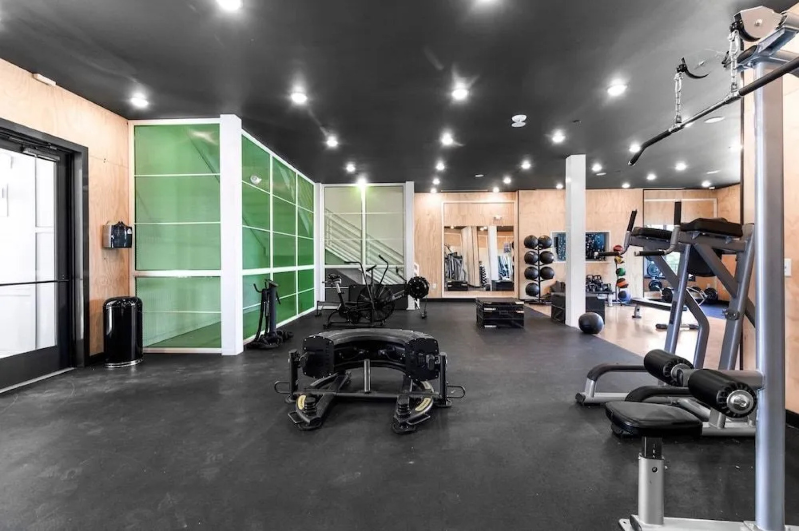 Kasa Charlotte FreeMoreWest