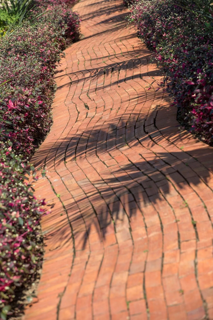 Mekong Riverside Boutique Resort & Spa