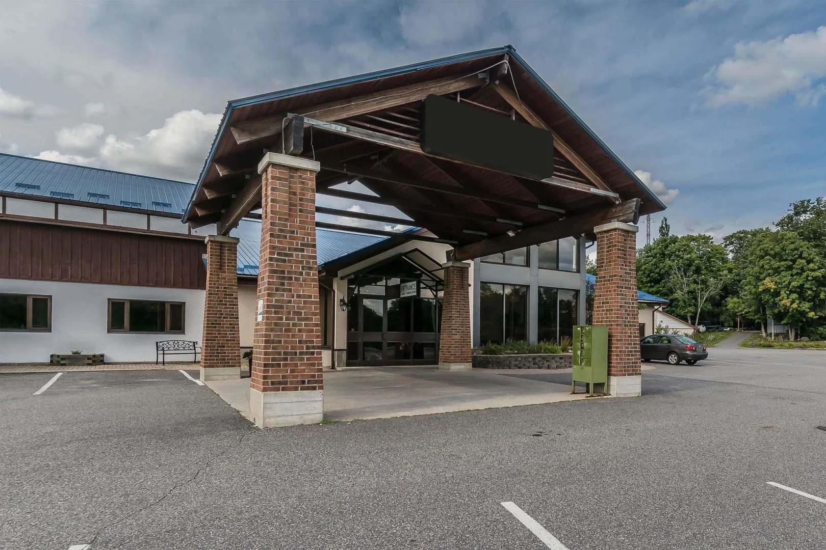 Jolly Roger Inn Resort