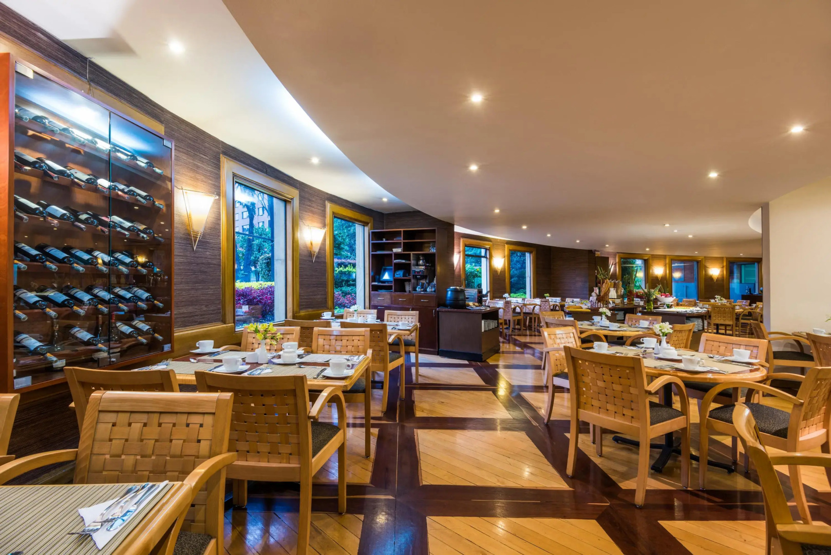 Cosmos 100 Hotel & Centro de Convenciones