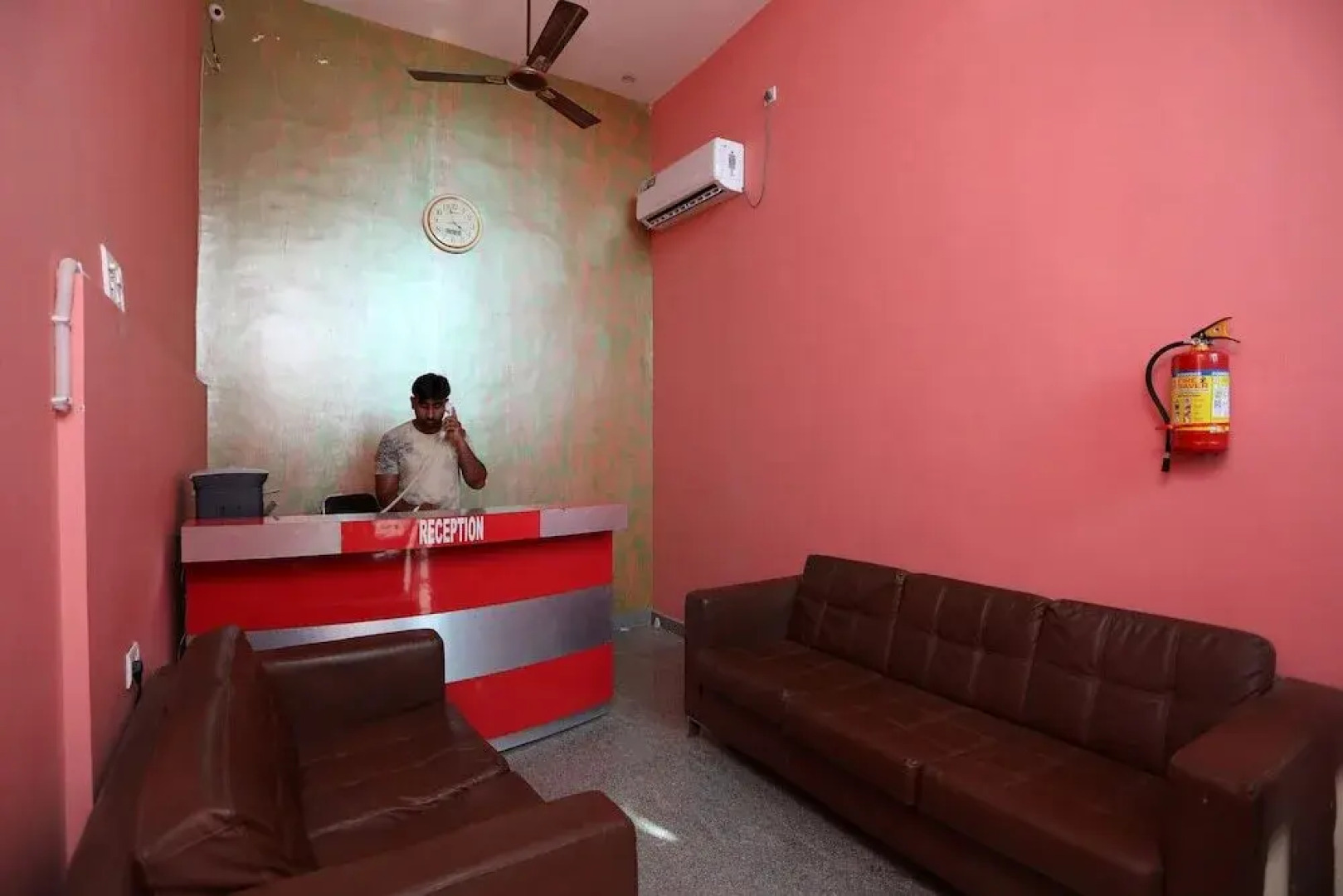 Shree Ram Palace By OYO Rooms