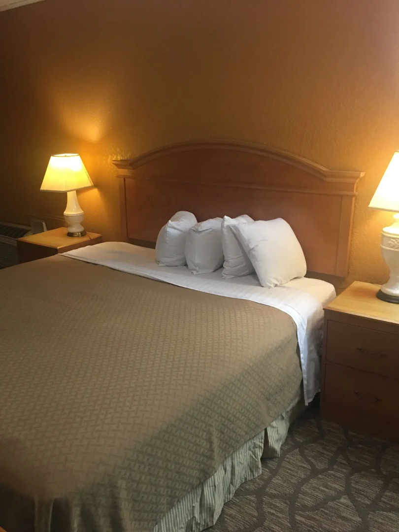 A Victory Hotel - Southfield