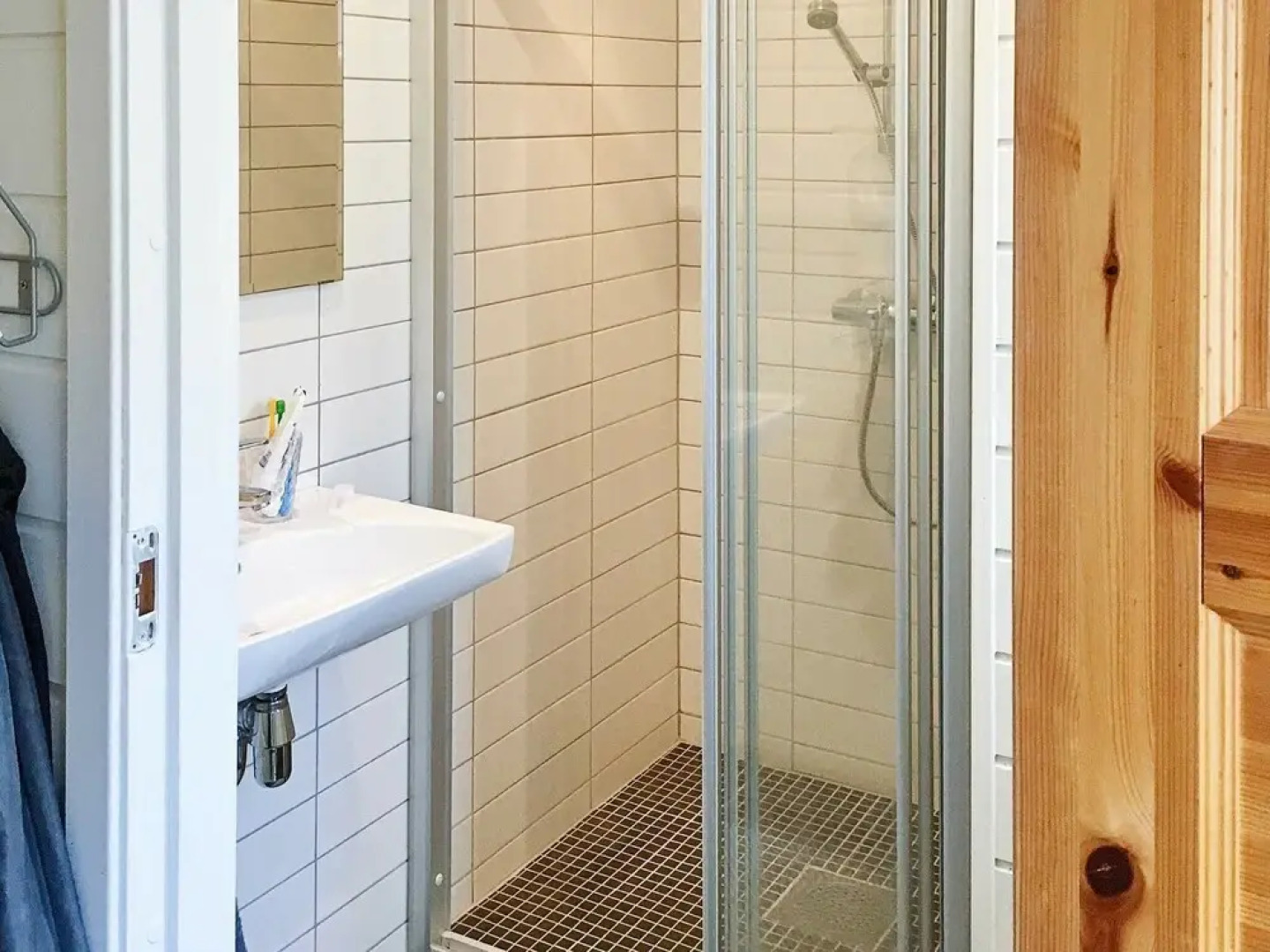 6 Person Holiday Home in Stord