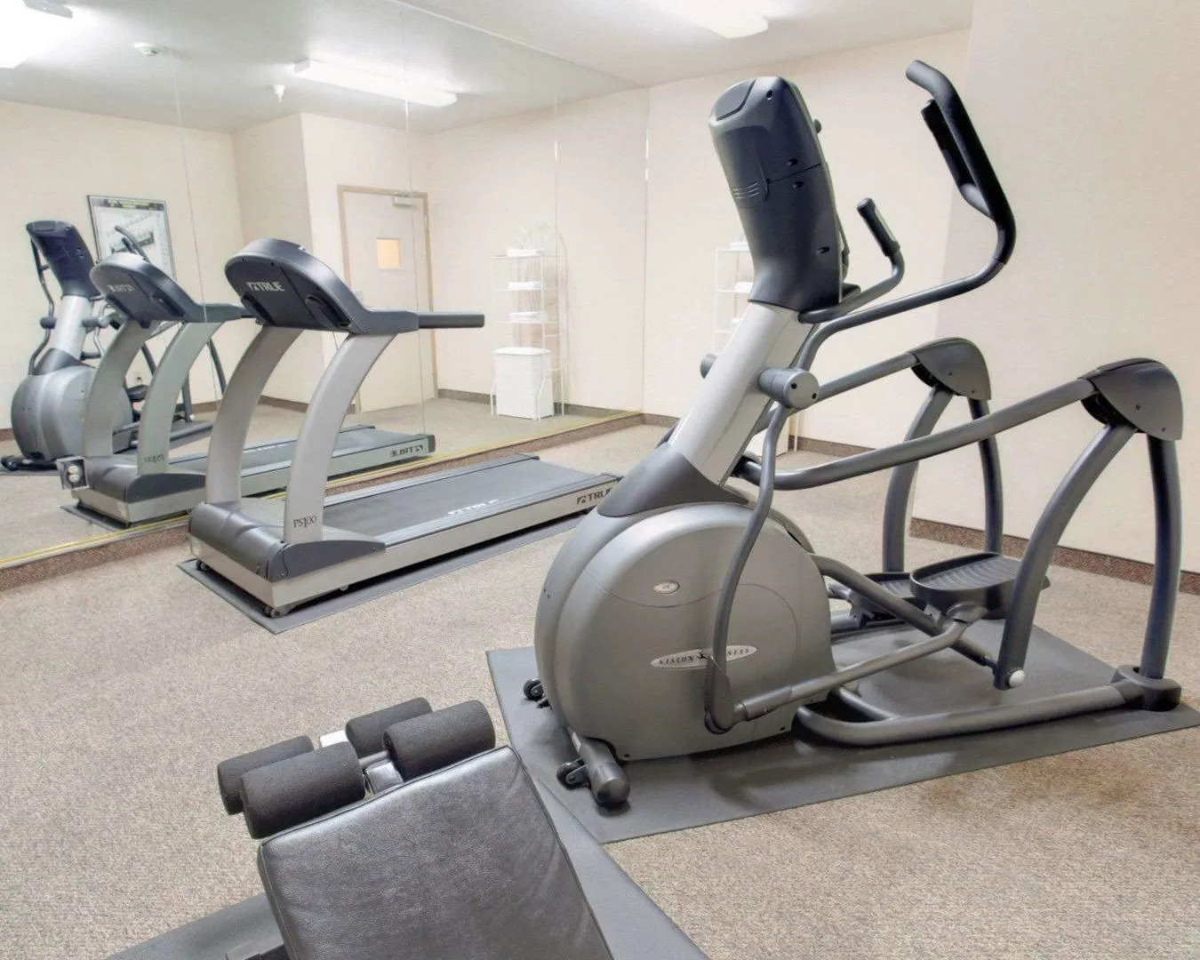 Holiday Inn Express & Suites Mountain View Silicon Valley by IHG