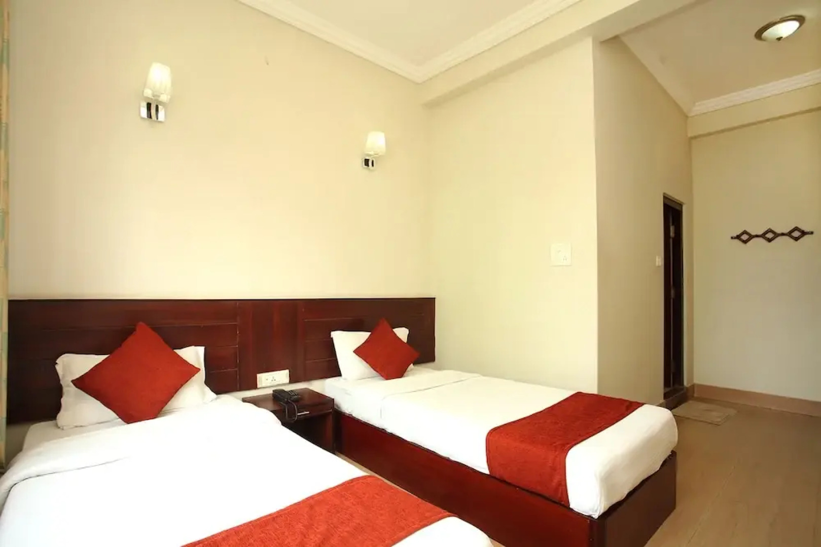 OYO 490 Hotel Royal Stupa