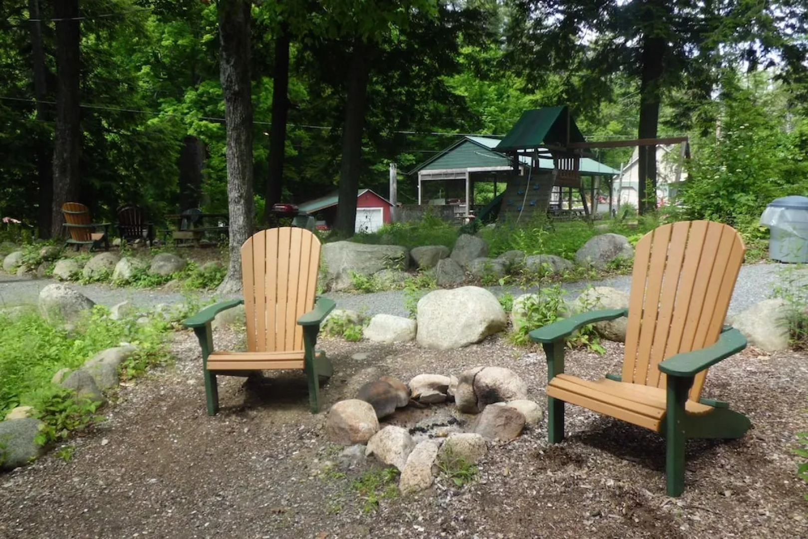 Hide-a-way Waterfront Cottages