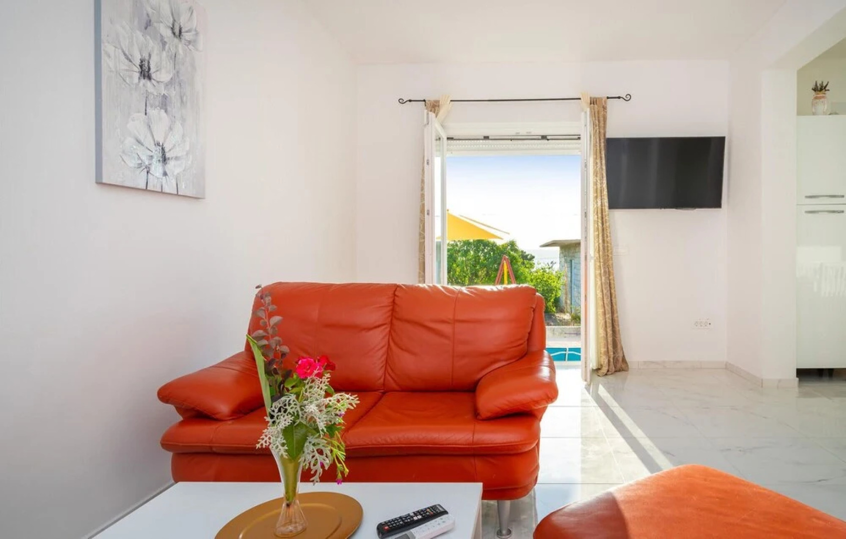 Awesome Home in Karin Gornji With 2 Bedrooms and Wifi