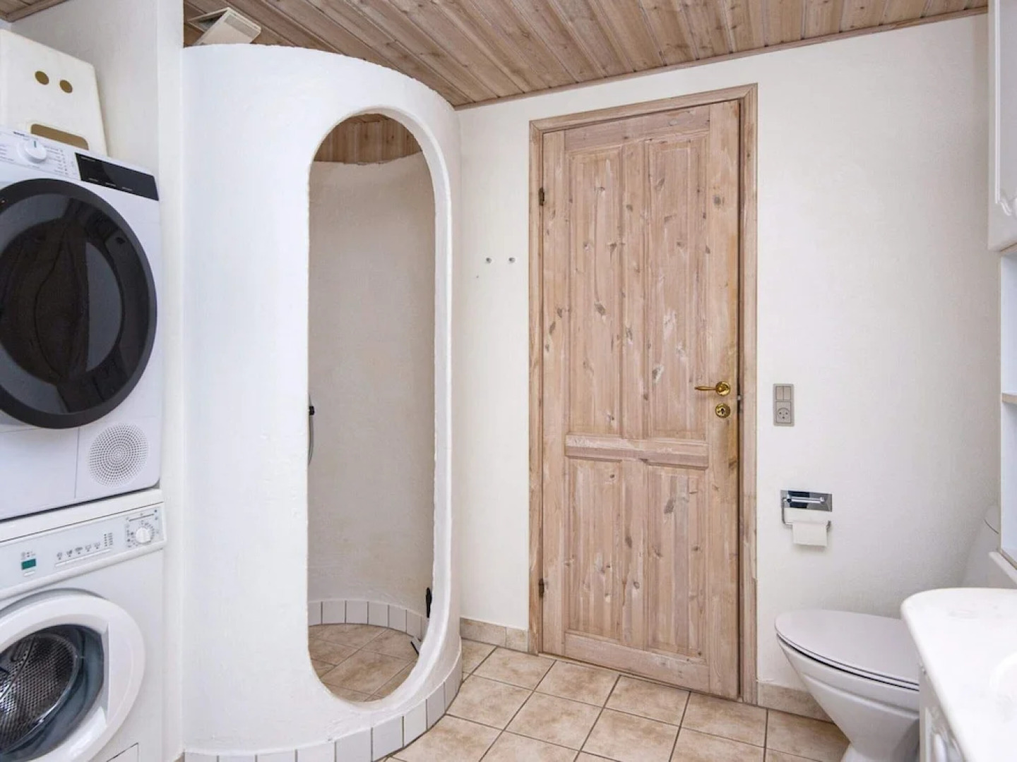 8 Person Holiday Home in Ebeltoft