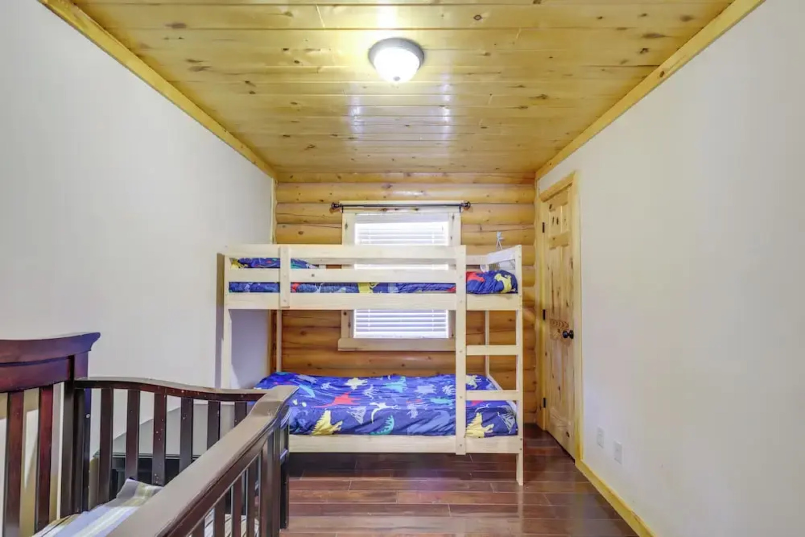 Large Sterling Cabin < 1 Mi to Palisade State Park