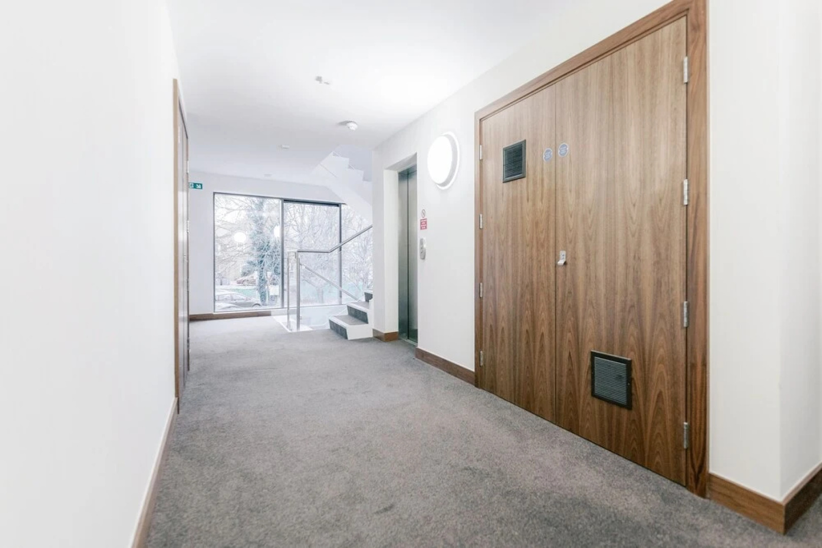 Roomspace Apartments -New Manor House