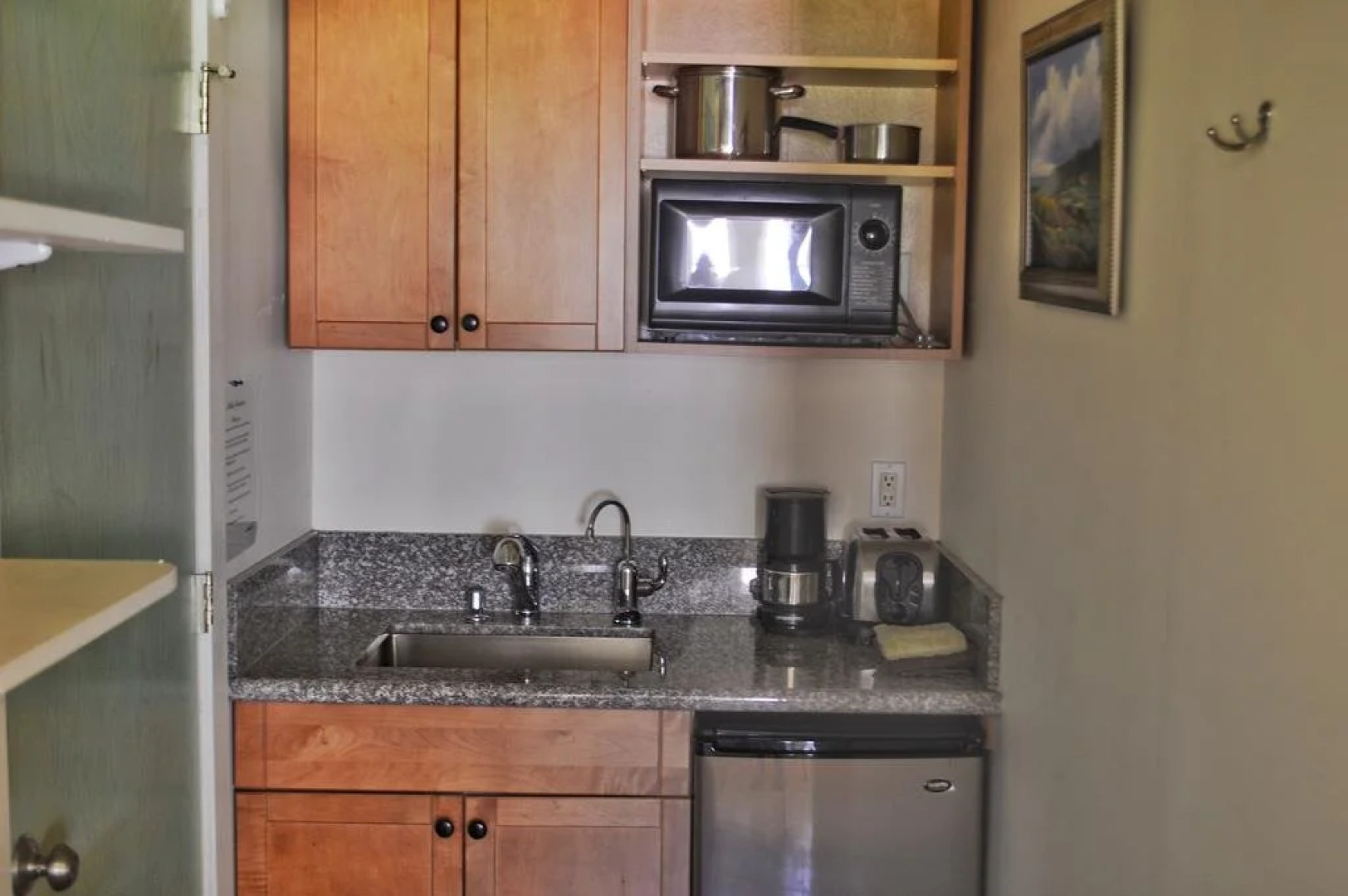 Banyan Tree Bed And Breakfast Retreat