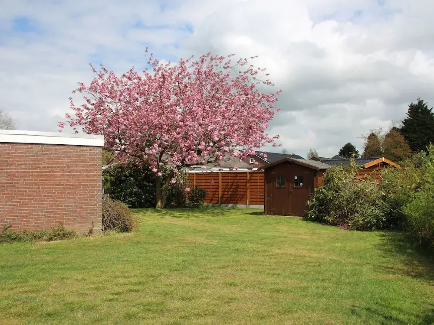 Bungalow in Berumbur Nahe Norddeich Strand