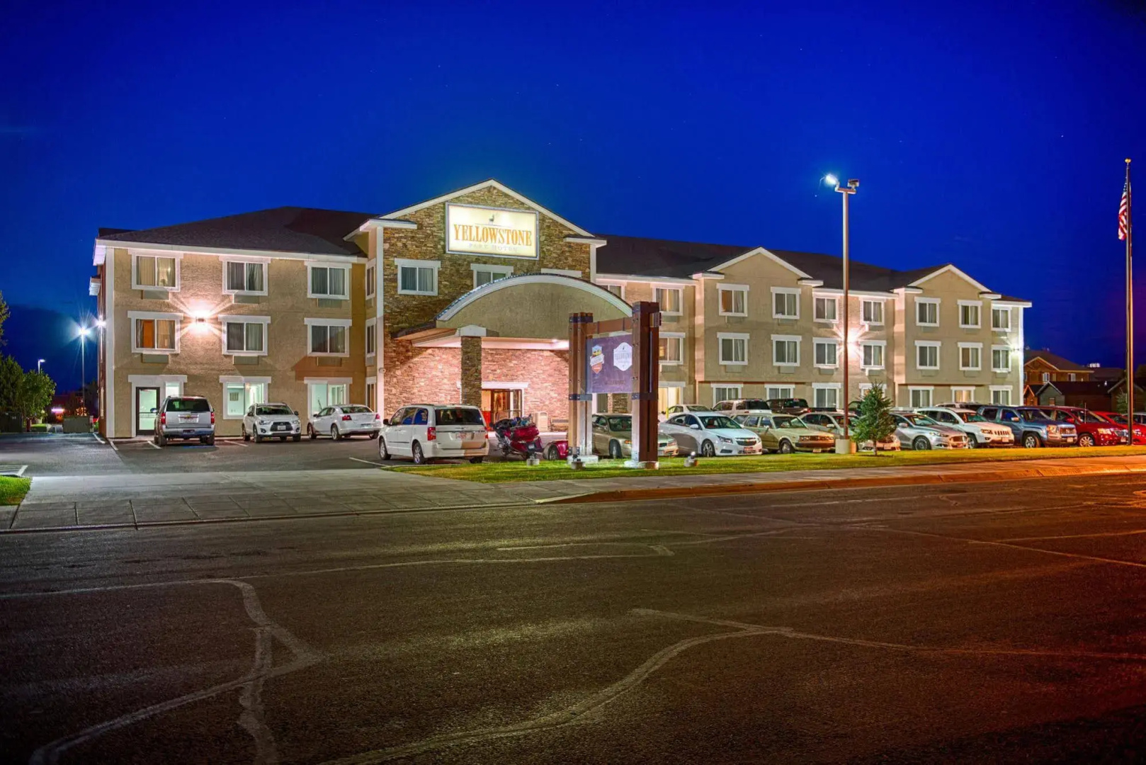 Yellowstone Park Hotel