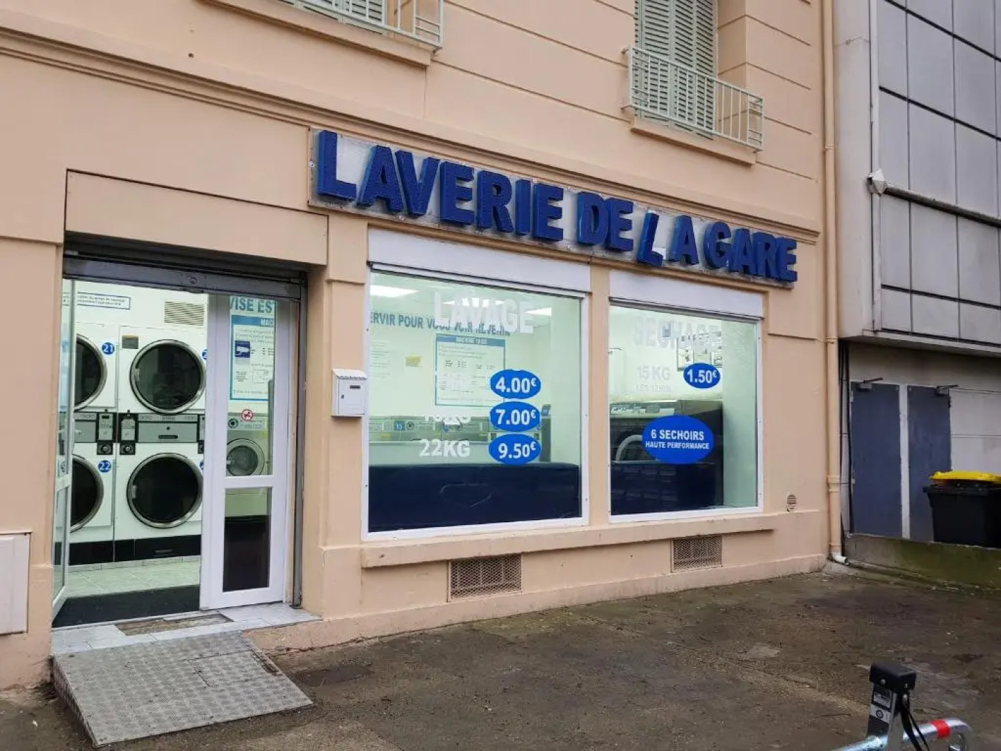 Home Gesteasy à 2 pas de la gare, trés calme