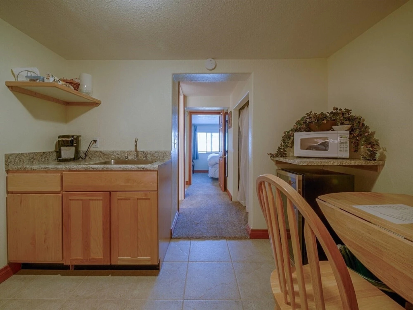 Beachside Villa Suites and Vacation Rentals