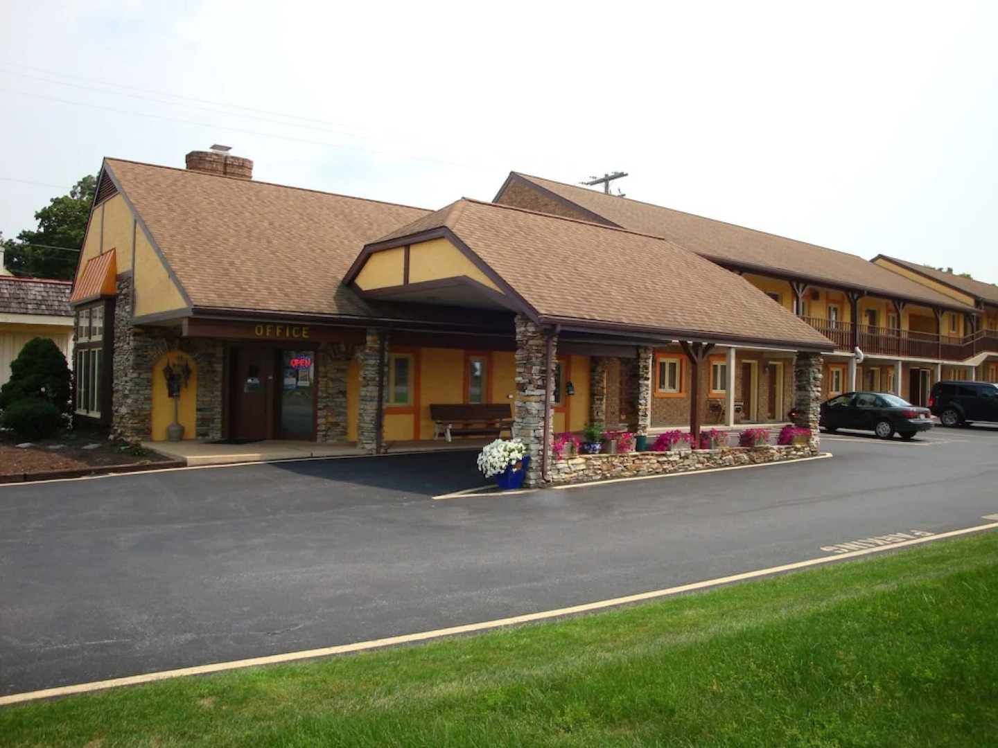 Americas Best Value Inn - Ronks/Lancaster County