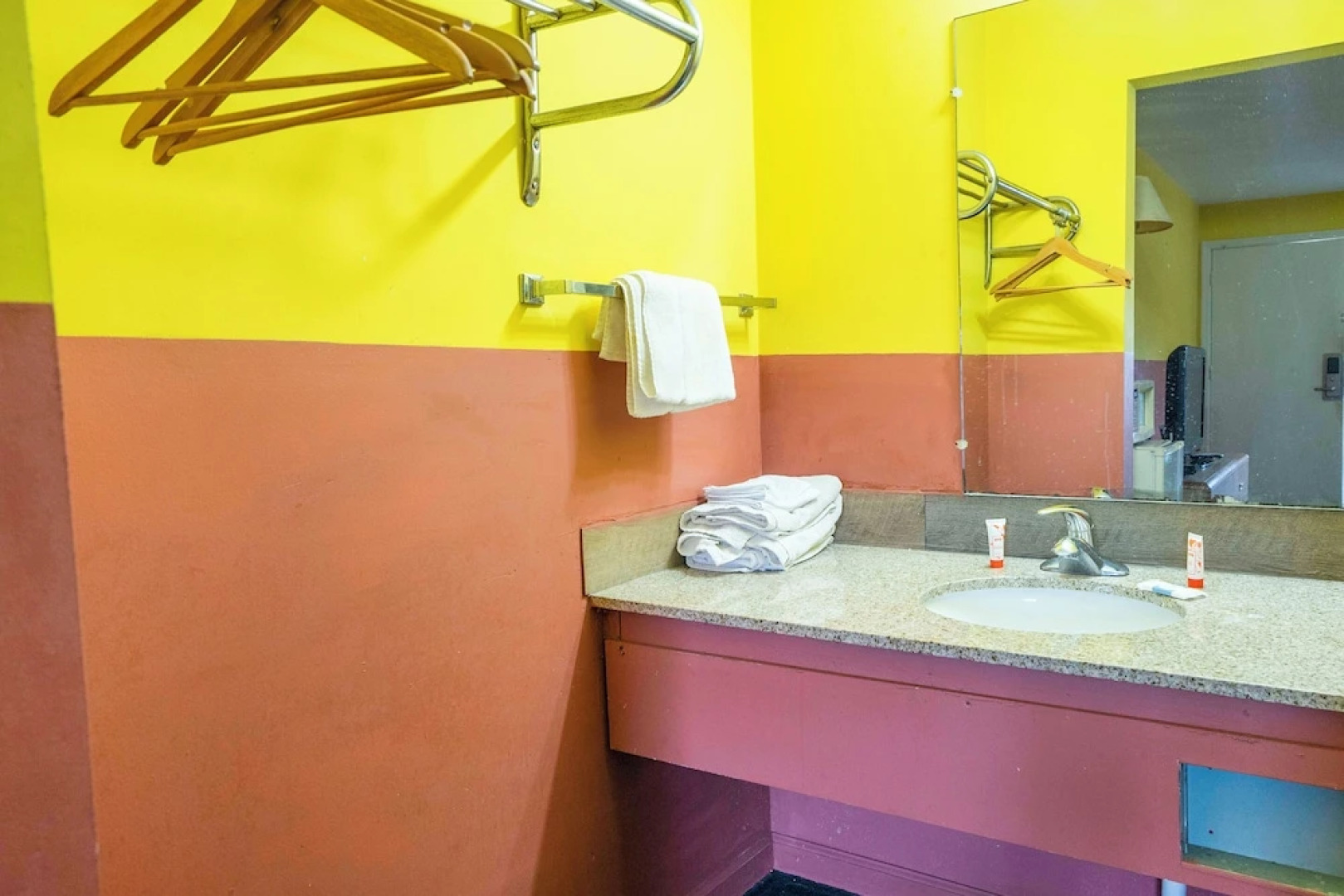 OYO Hotel Opp AL, Floral Hwy