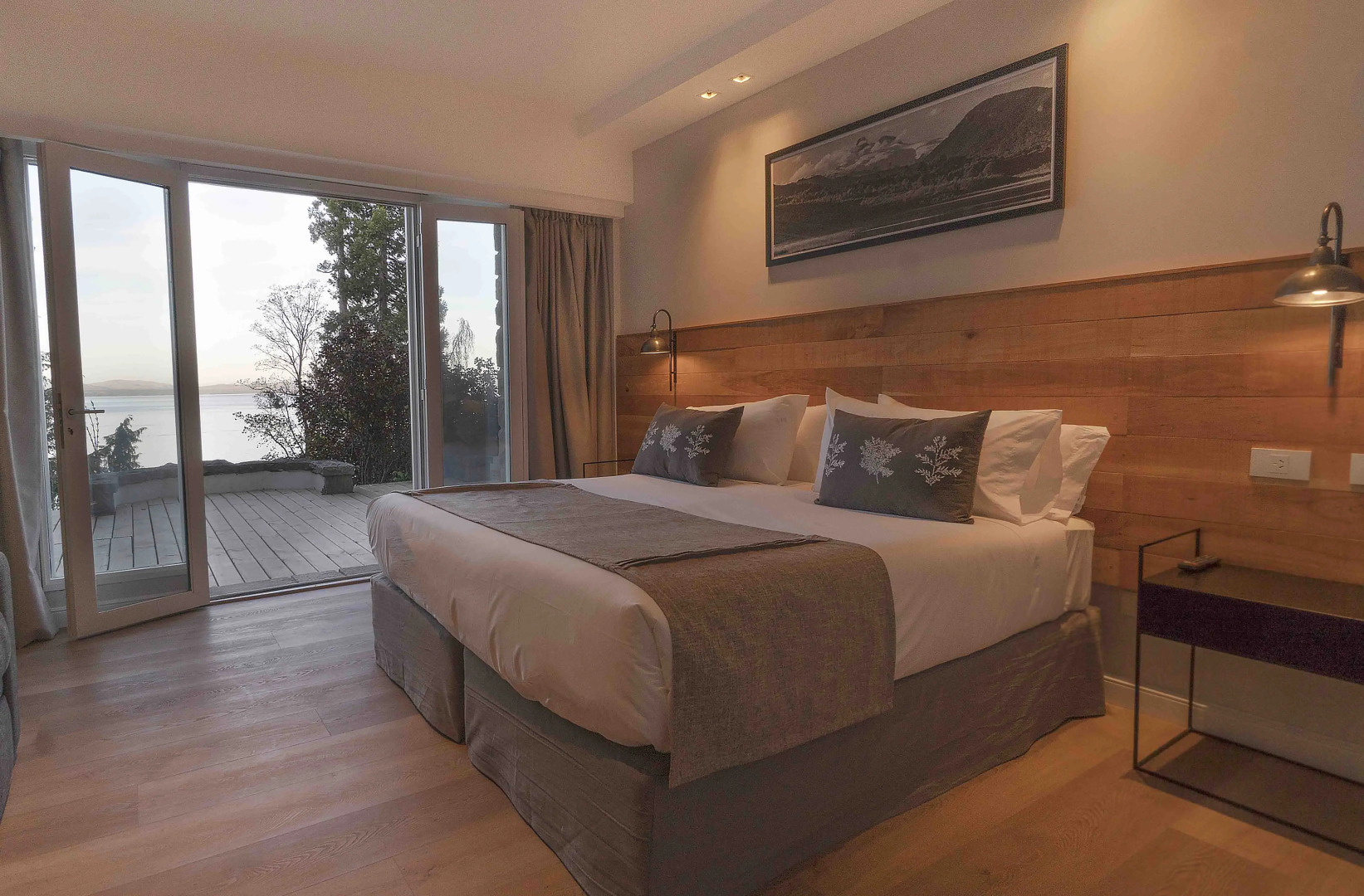 La Cascada Casa Patagónica by DON