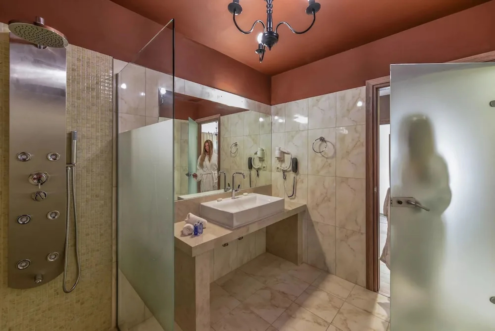 Elegance Luxury Executive Suites