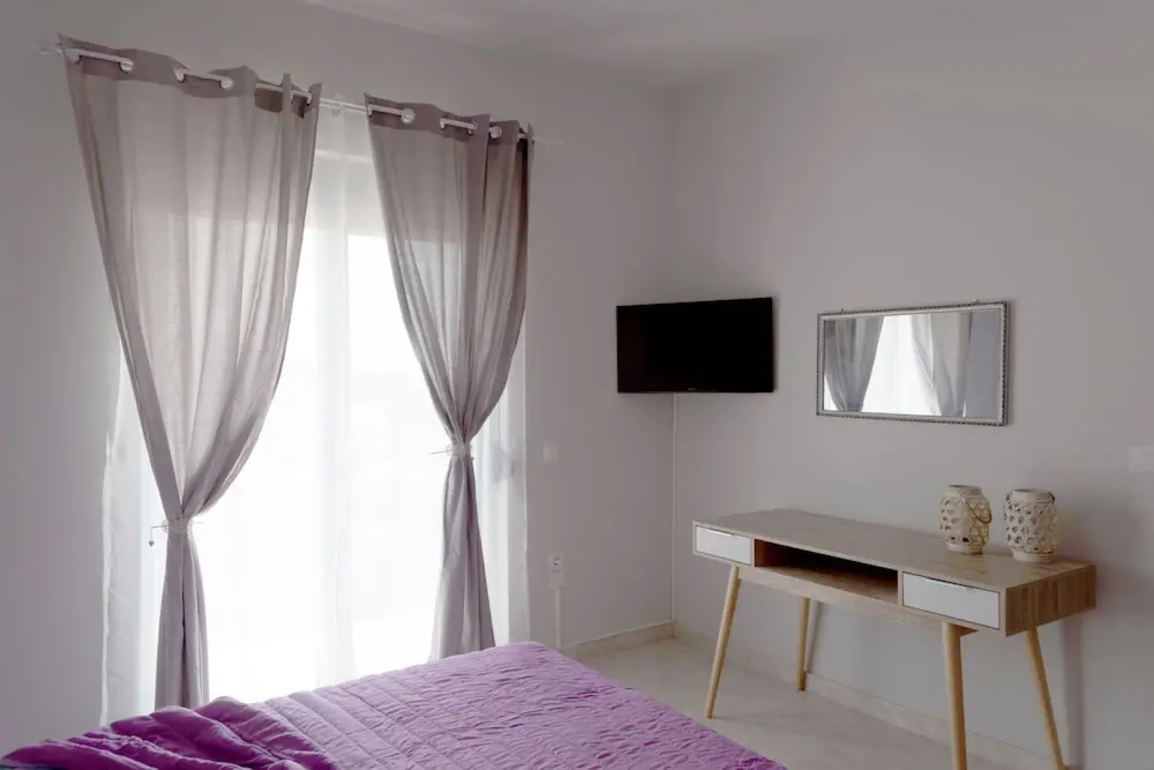 Paulsia Apartments