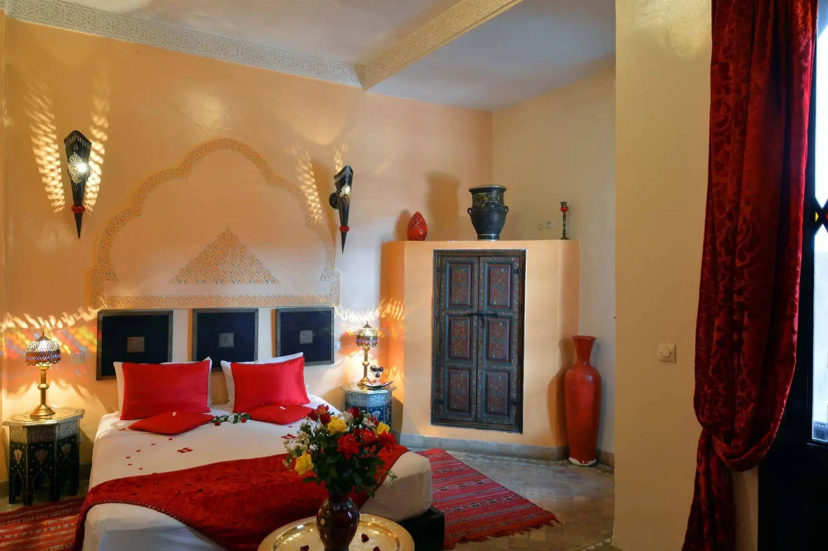 Riad La Porte Rouge By La Siredrah