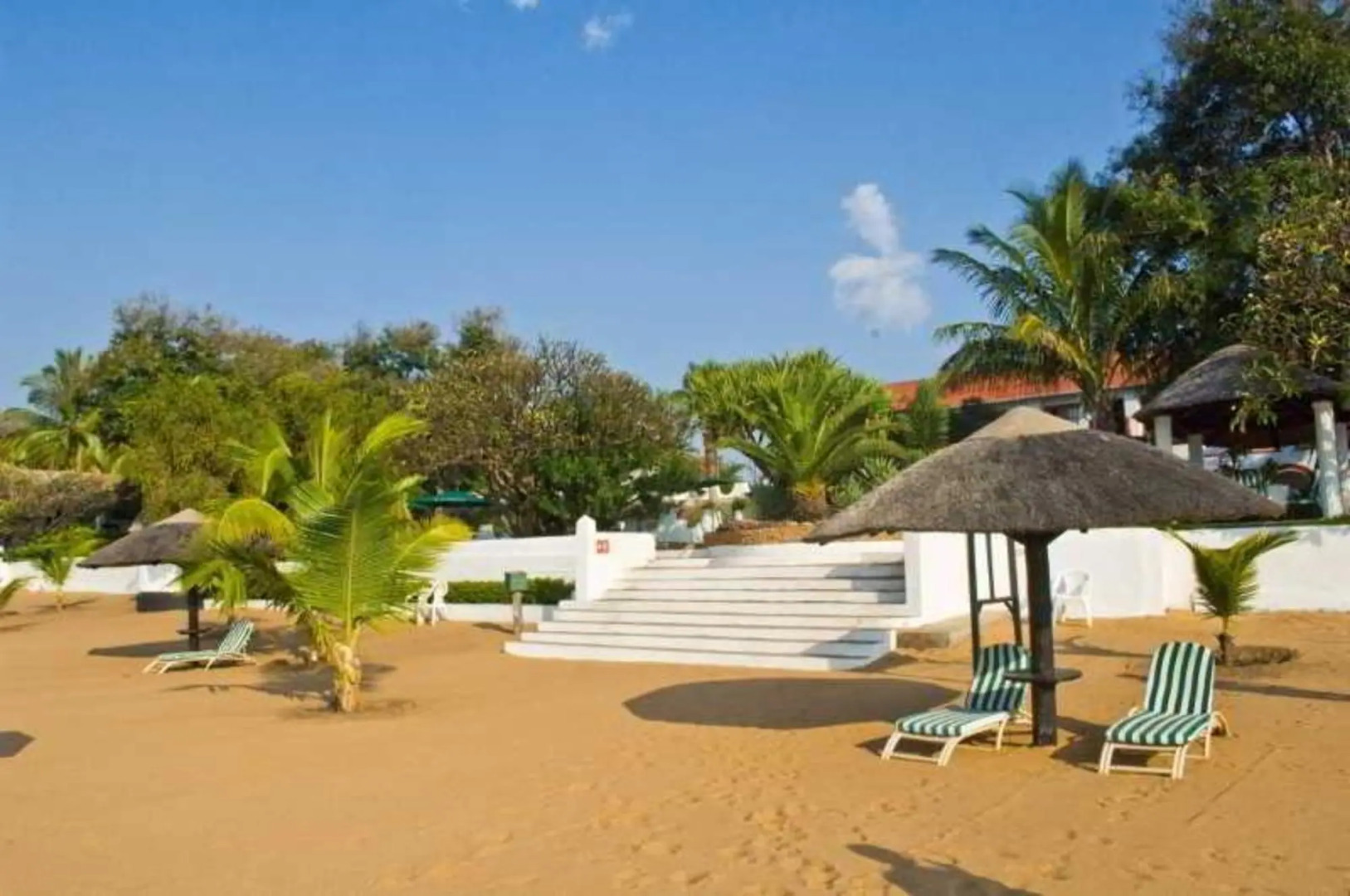 Sunbird Livingstonia Beach