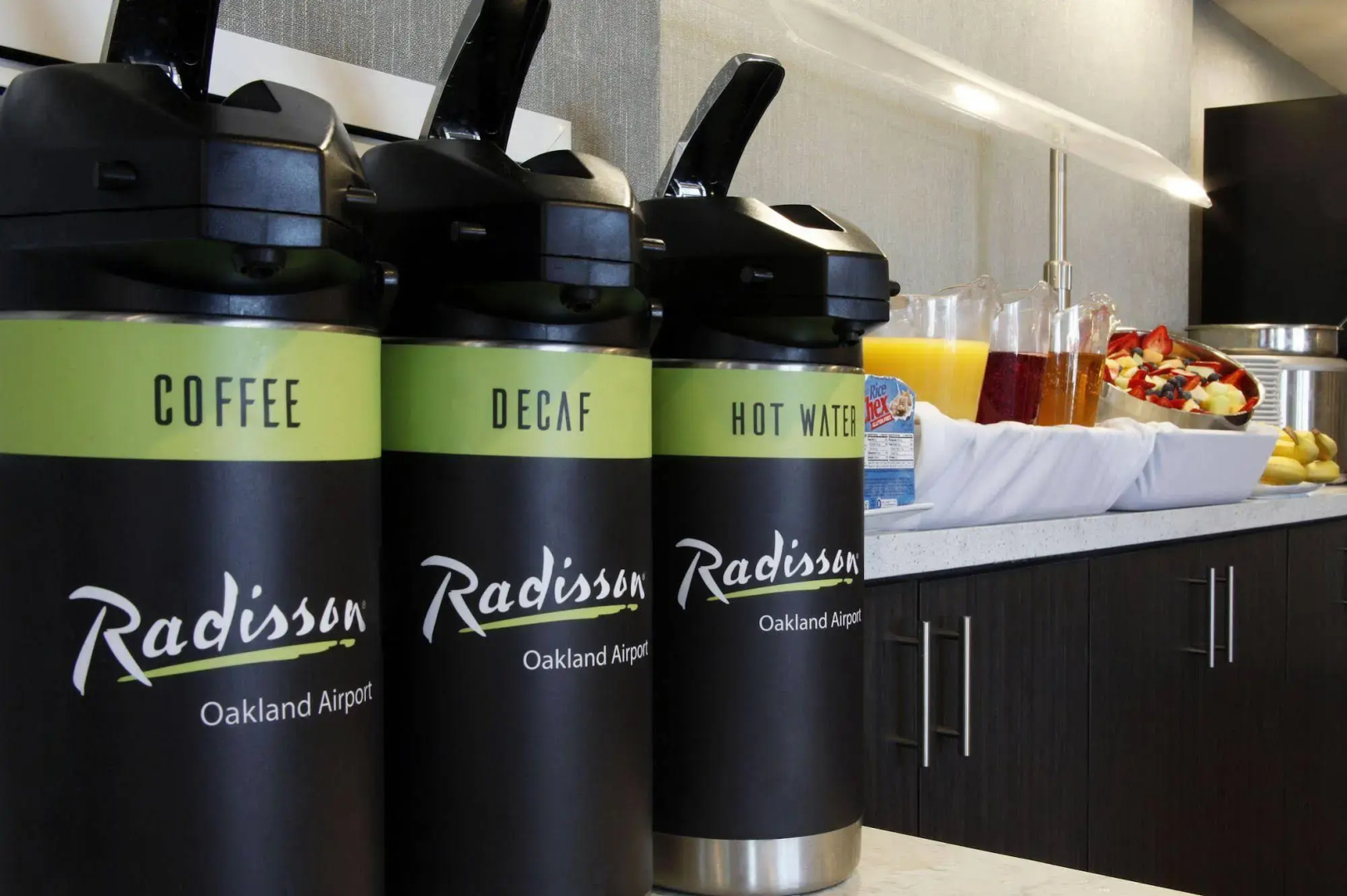Radisson Hotel Oakland Airport