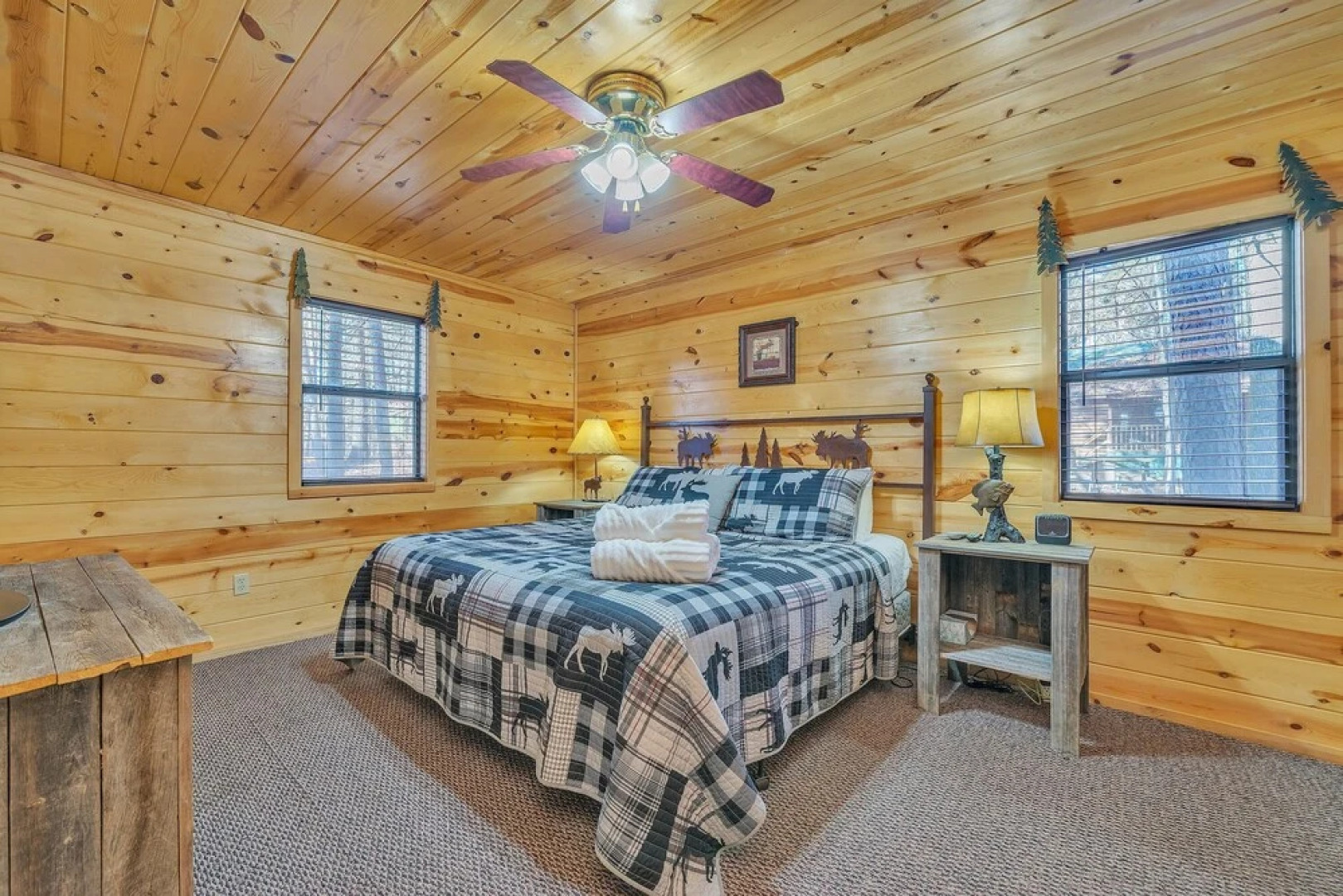 The Honeysuckle 2 Bedroom Cabin by Redawning