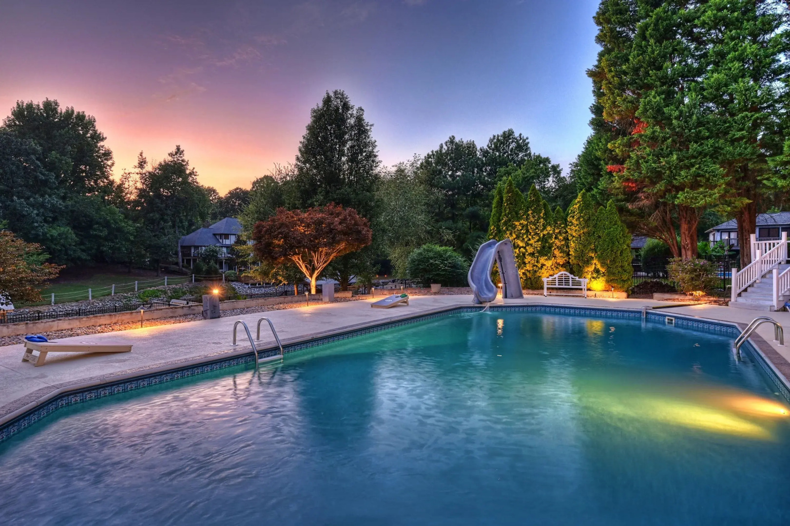 Sip, Sip Away by Avantstay Pool + Hot Tub