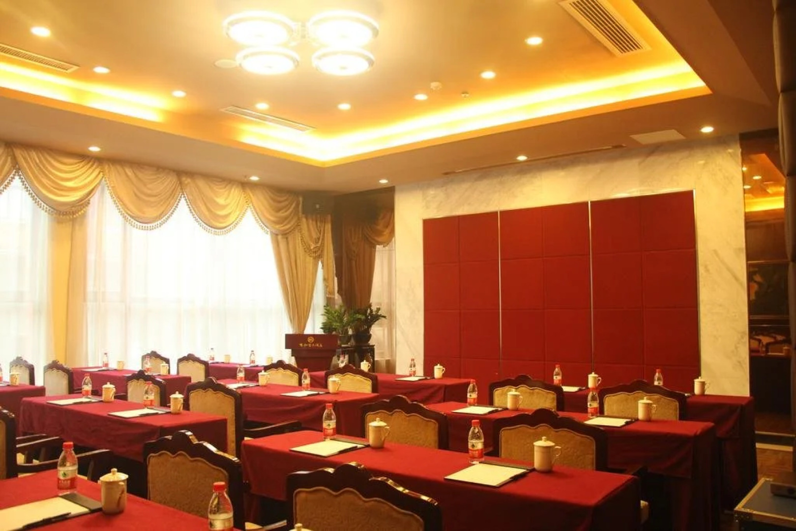 Yonghegong Hotel