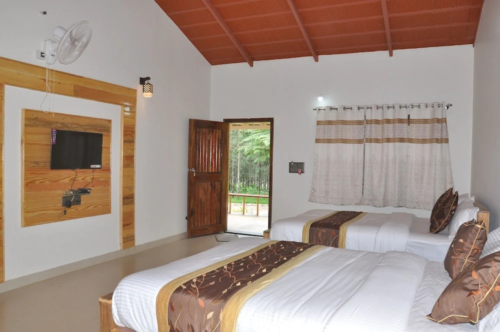 Water View Holiday Retreat