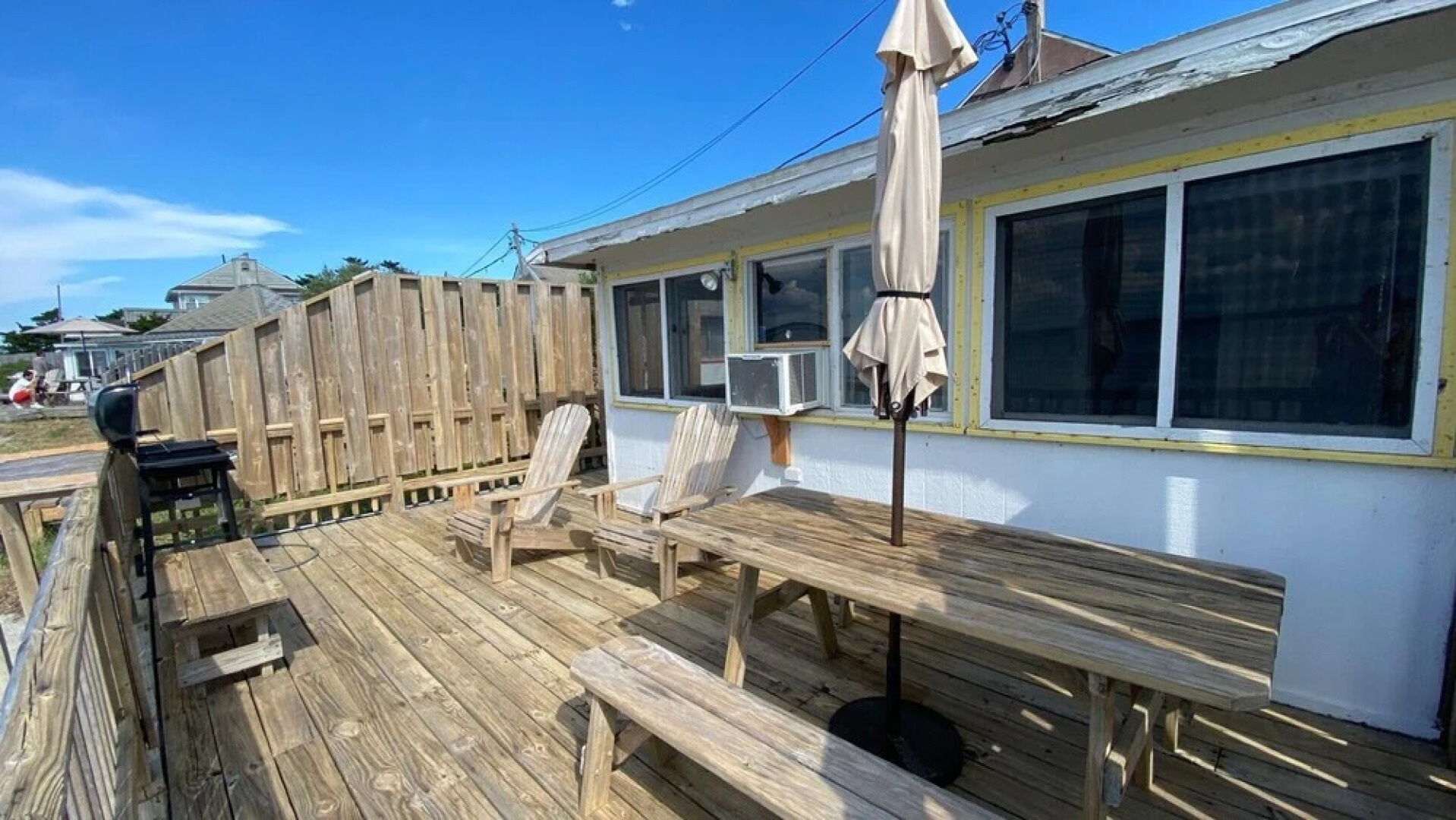 Bungalow 8 - 1br, Waterfront