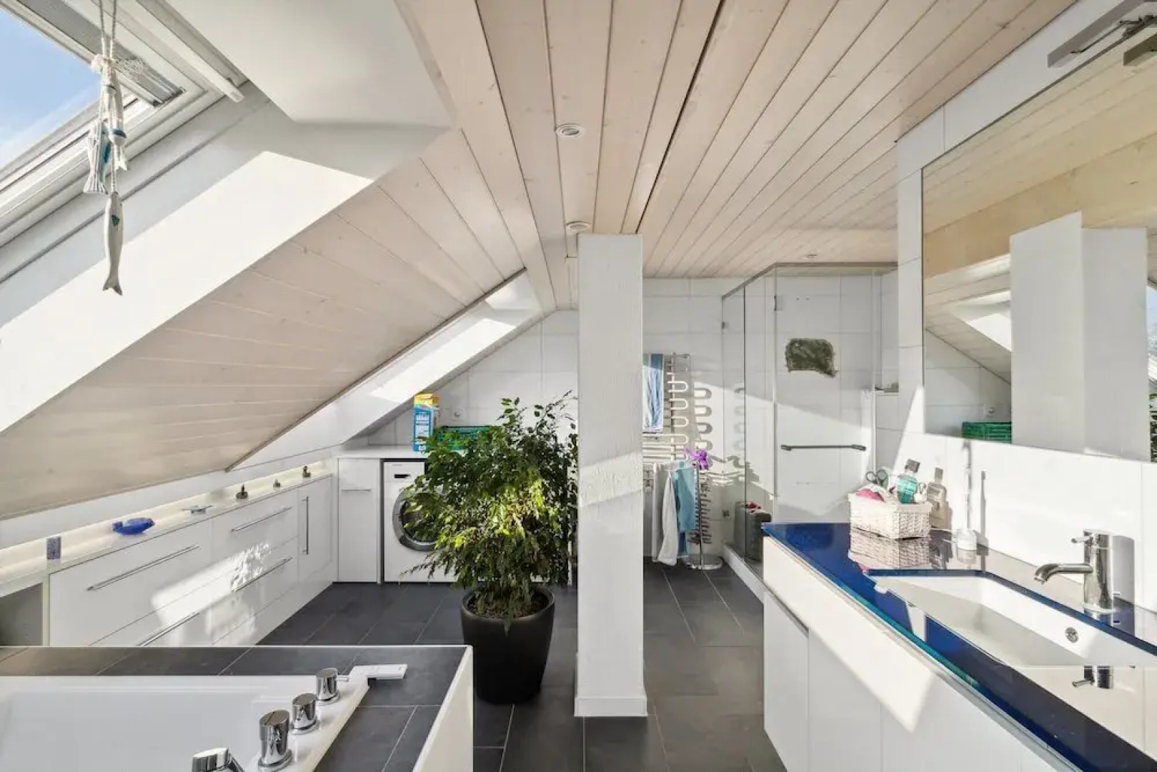 VK Zürich Airport Homestay Villa Bänikon