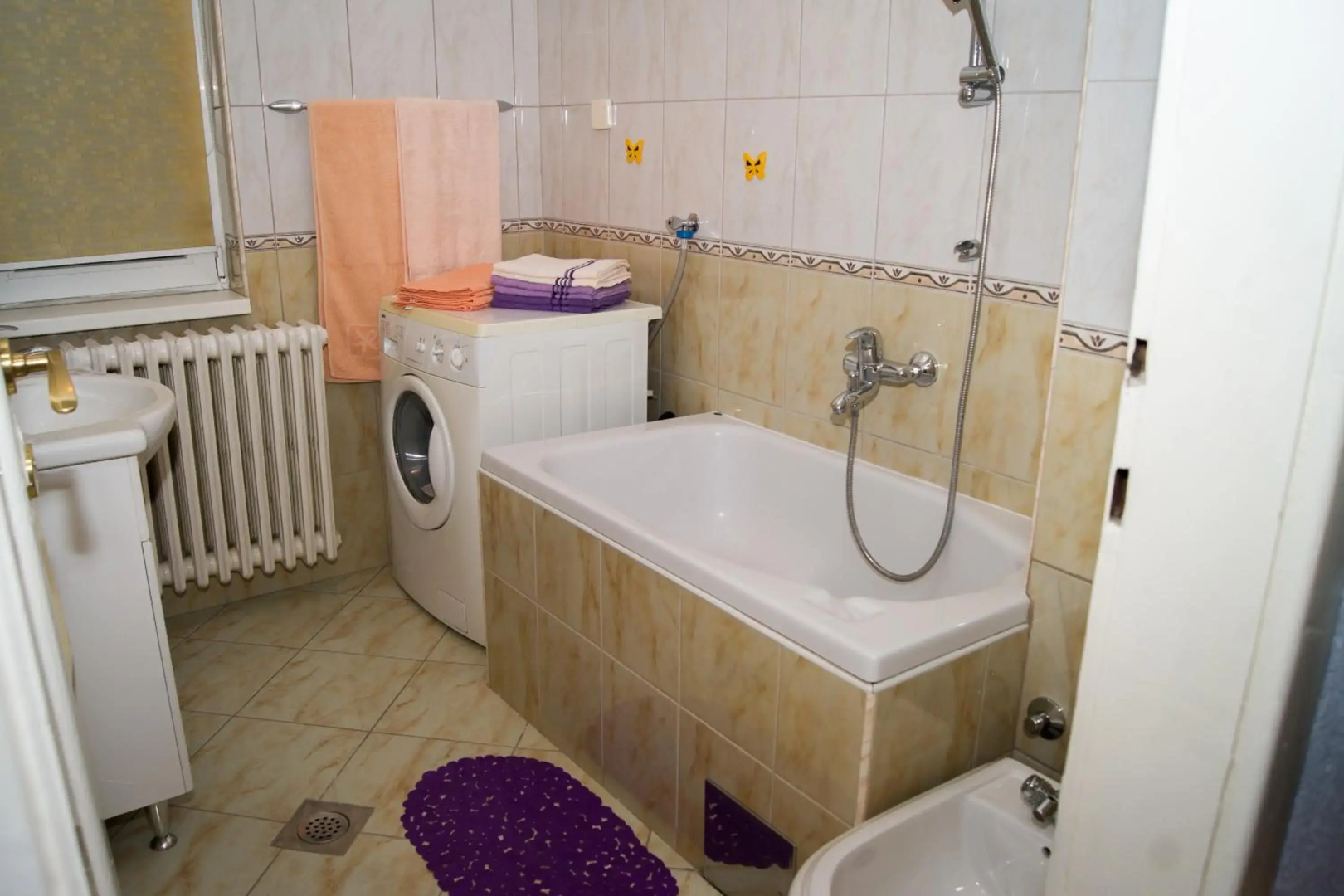 Trosoban stan u Zenici