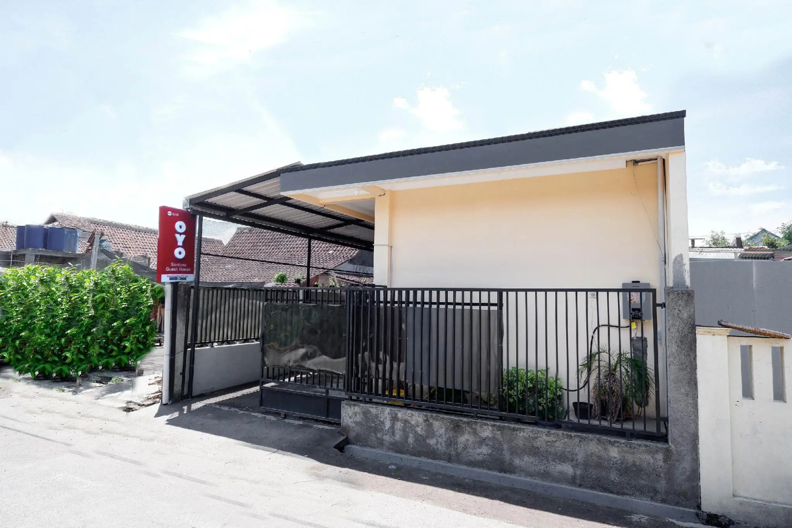 Capital O 2258 Santana Syariah Guest House