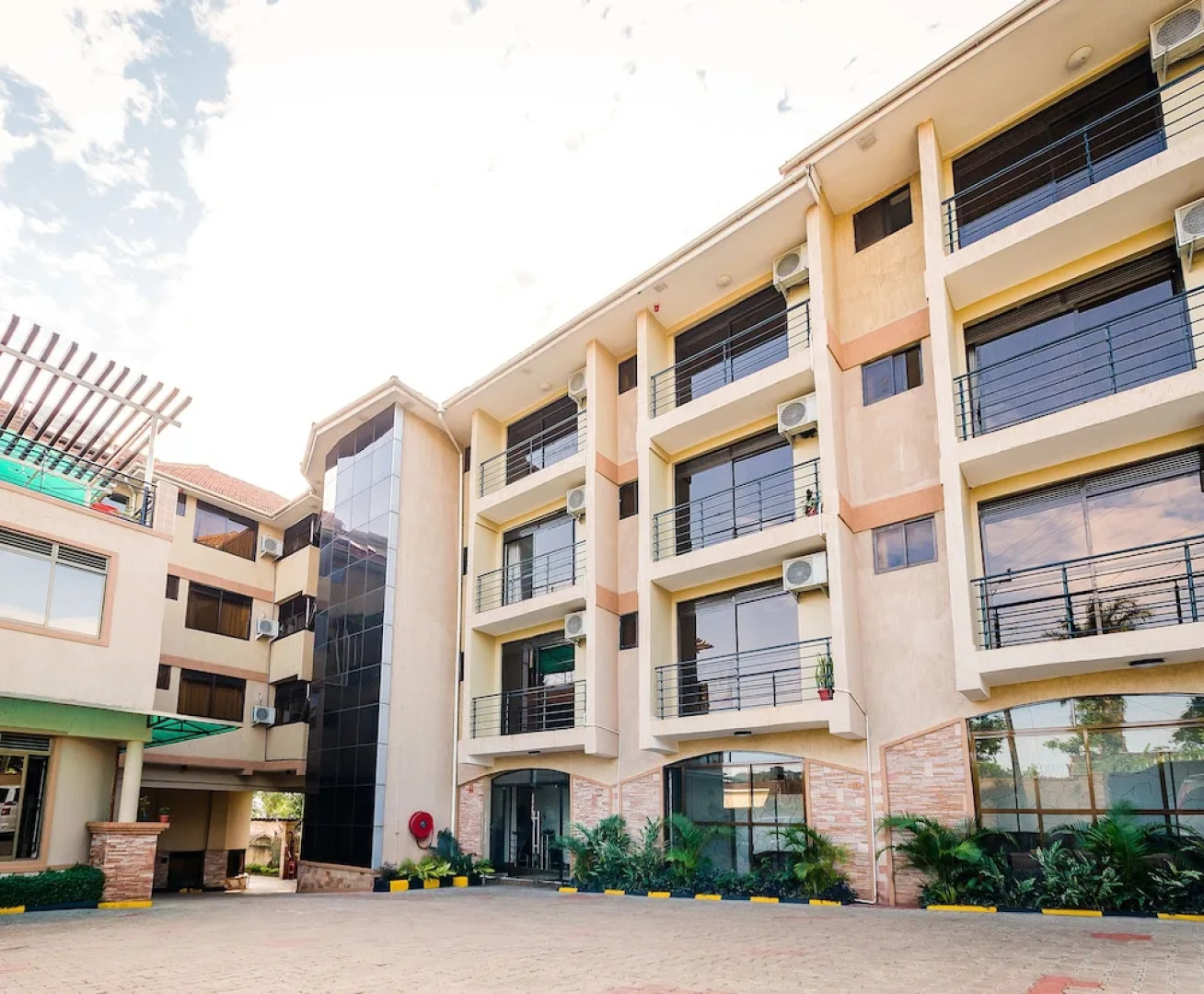 Marie's Royale Hotel