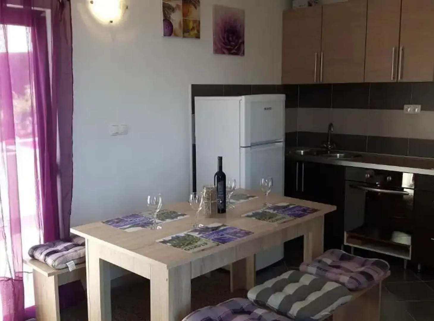 Seaside Retreat Holiday Home With Terrace