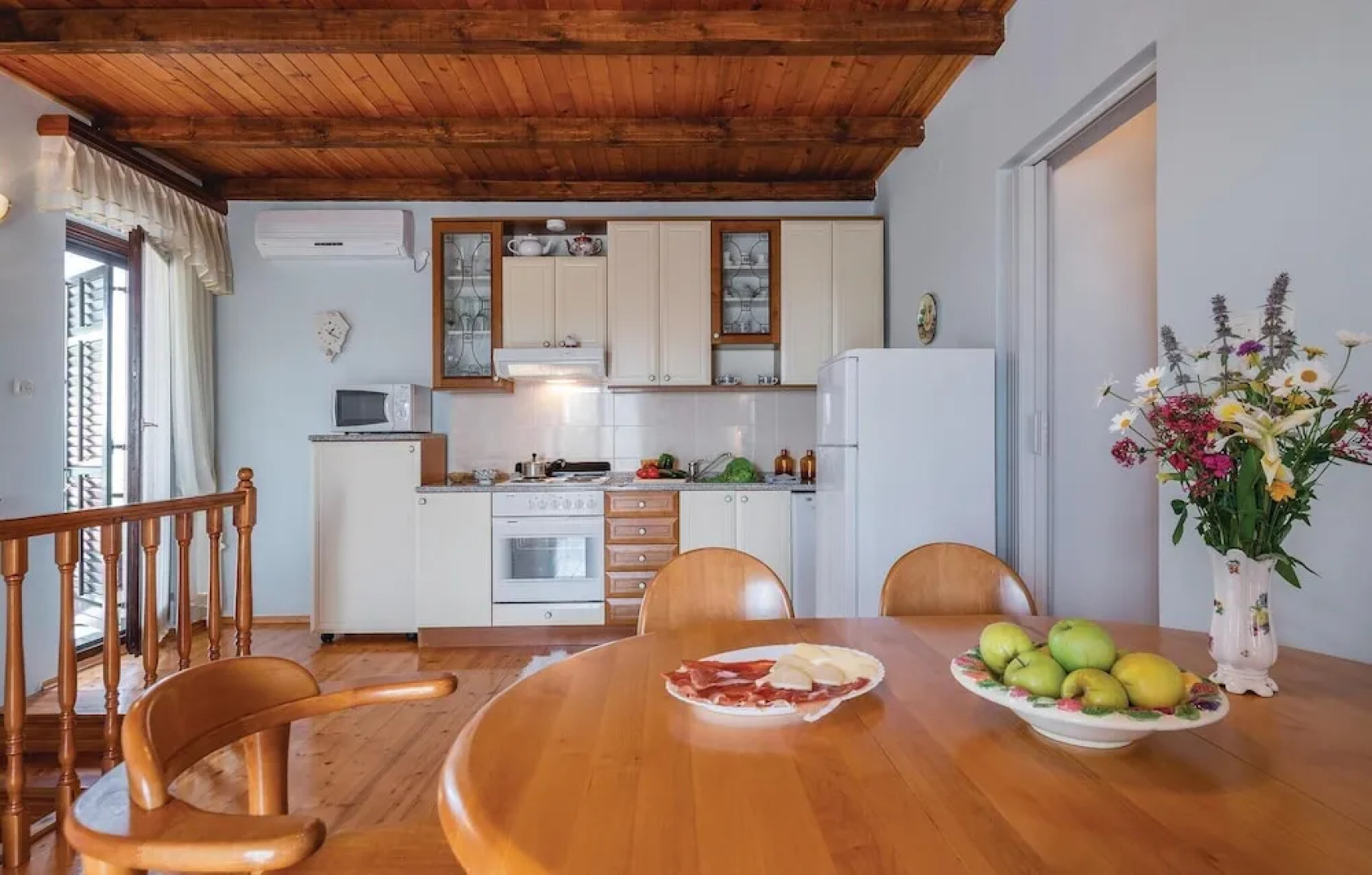 Amazing home in Hrboki with WiFi and 4 Bedrooms