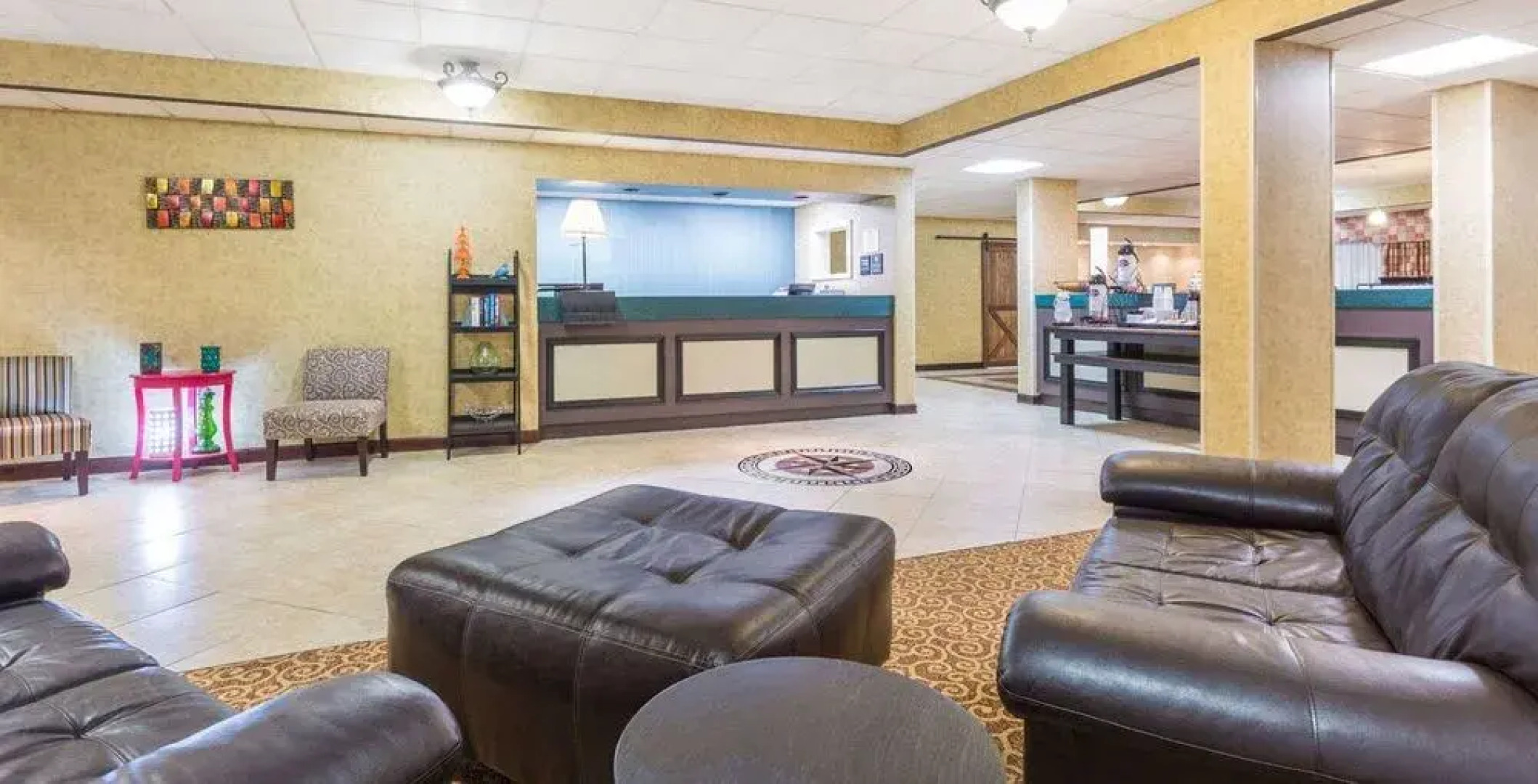 Rome Inn & Suites