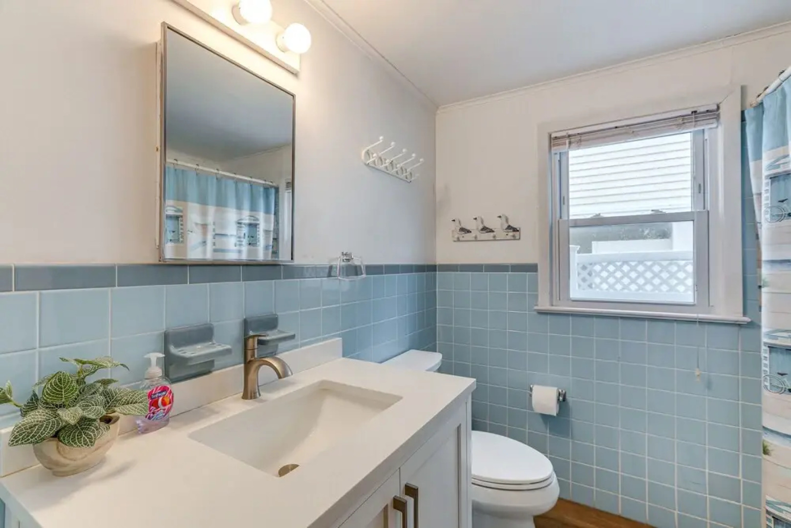 Pet-friendly Long Beach Island Home: Walk to Beach