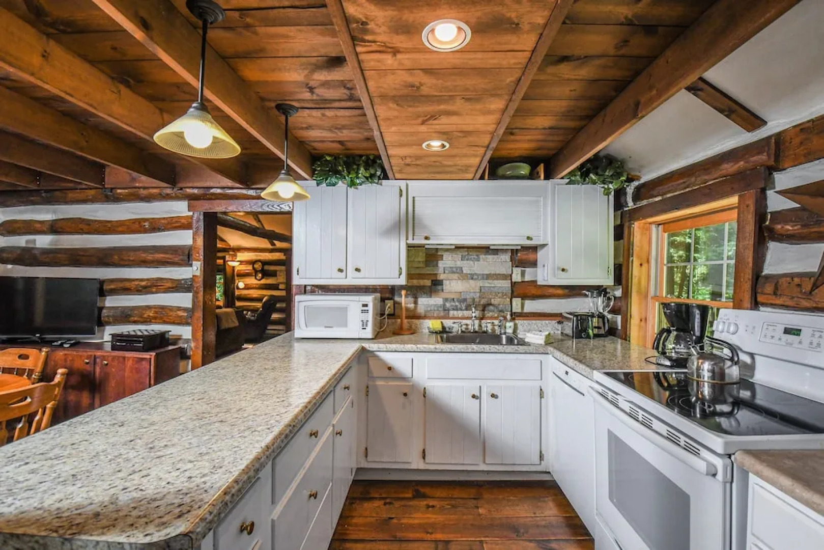 Tucked Inn 4 Bedroom House