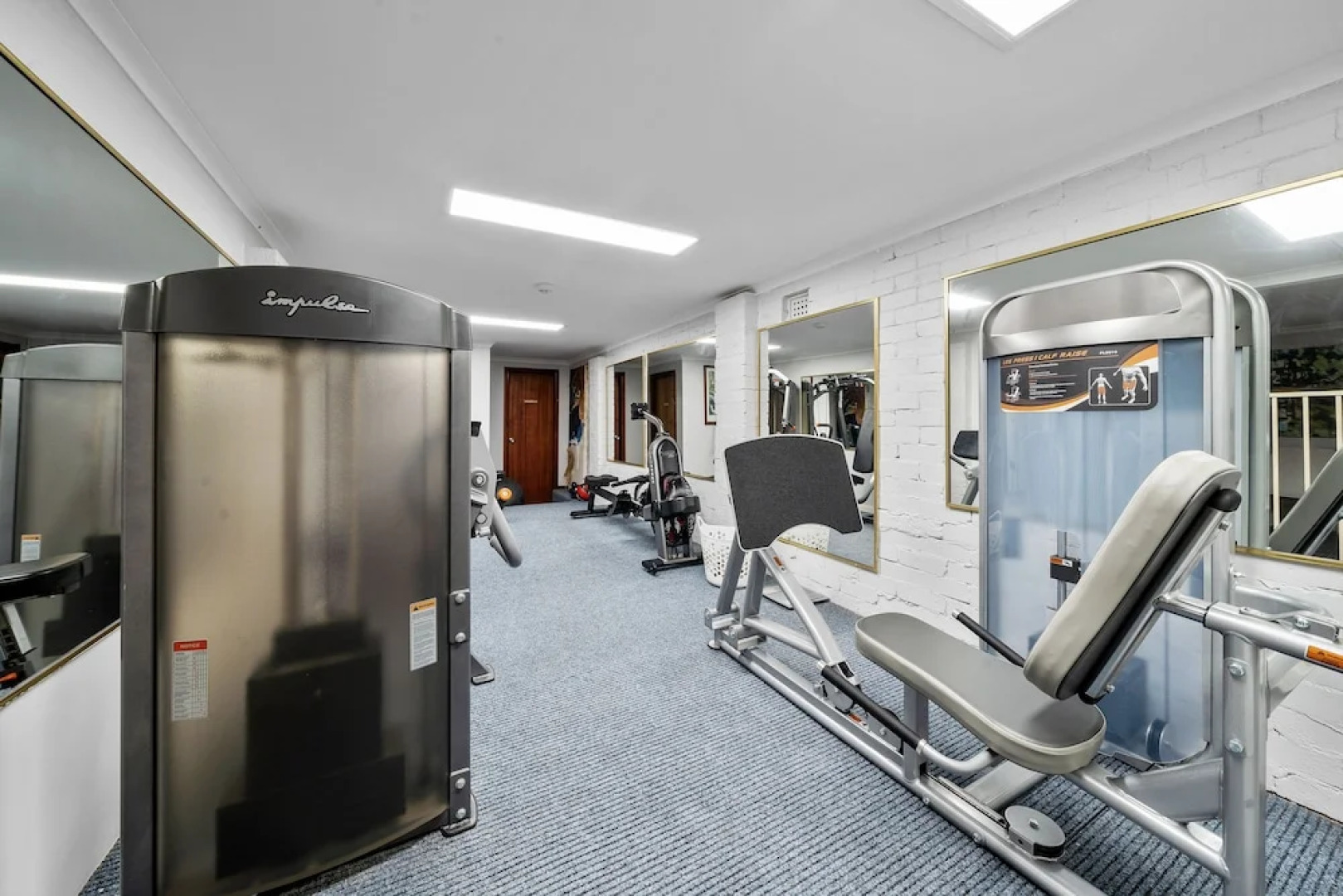 Oasis Inn Ulladulla - Guest 18 Years and Older