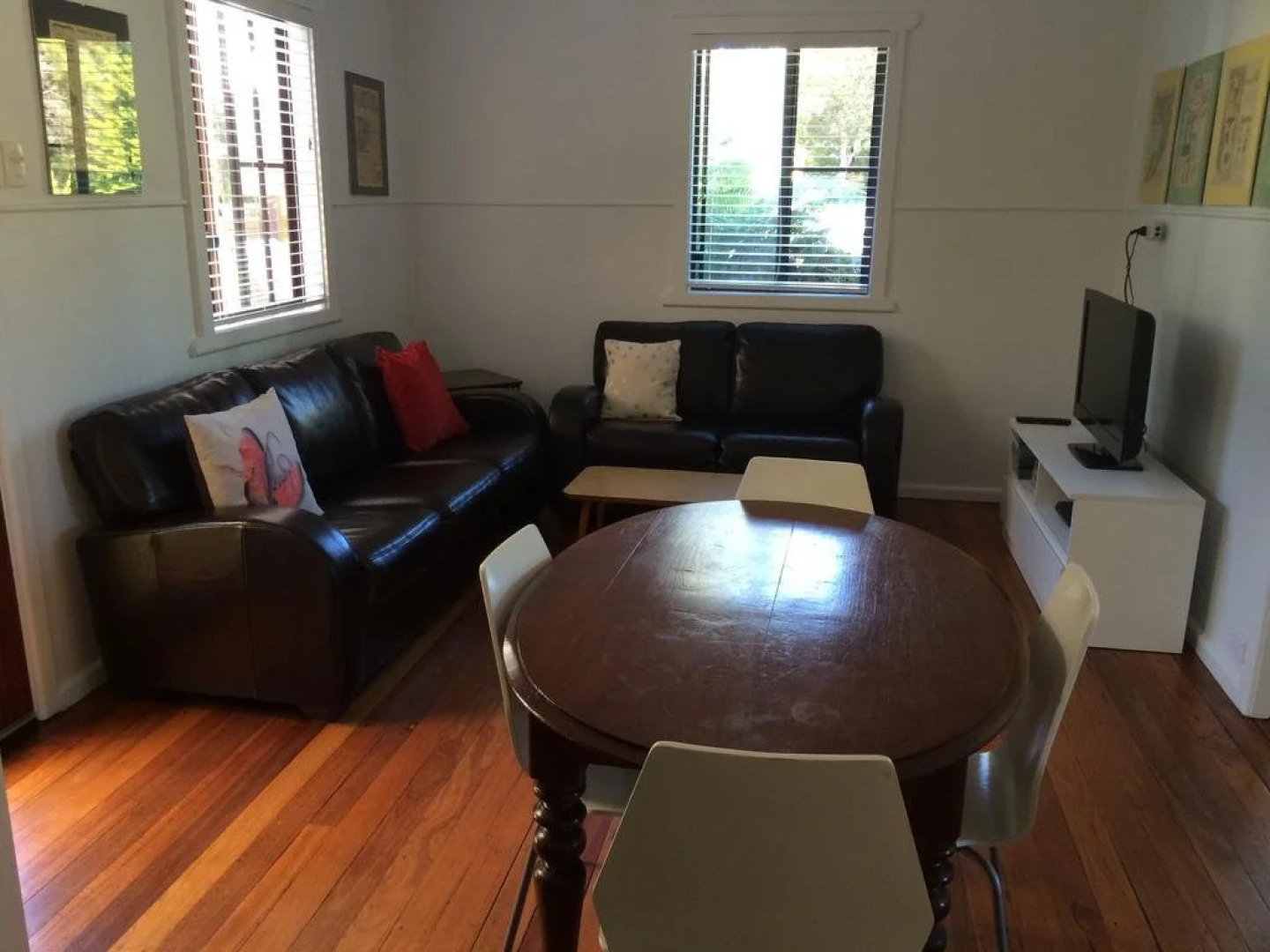 Ella May Holiday Flats