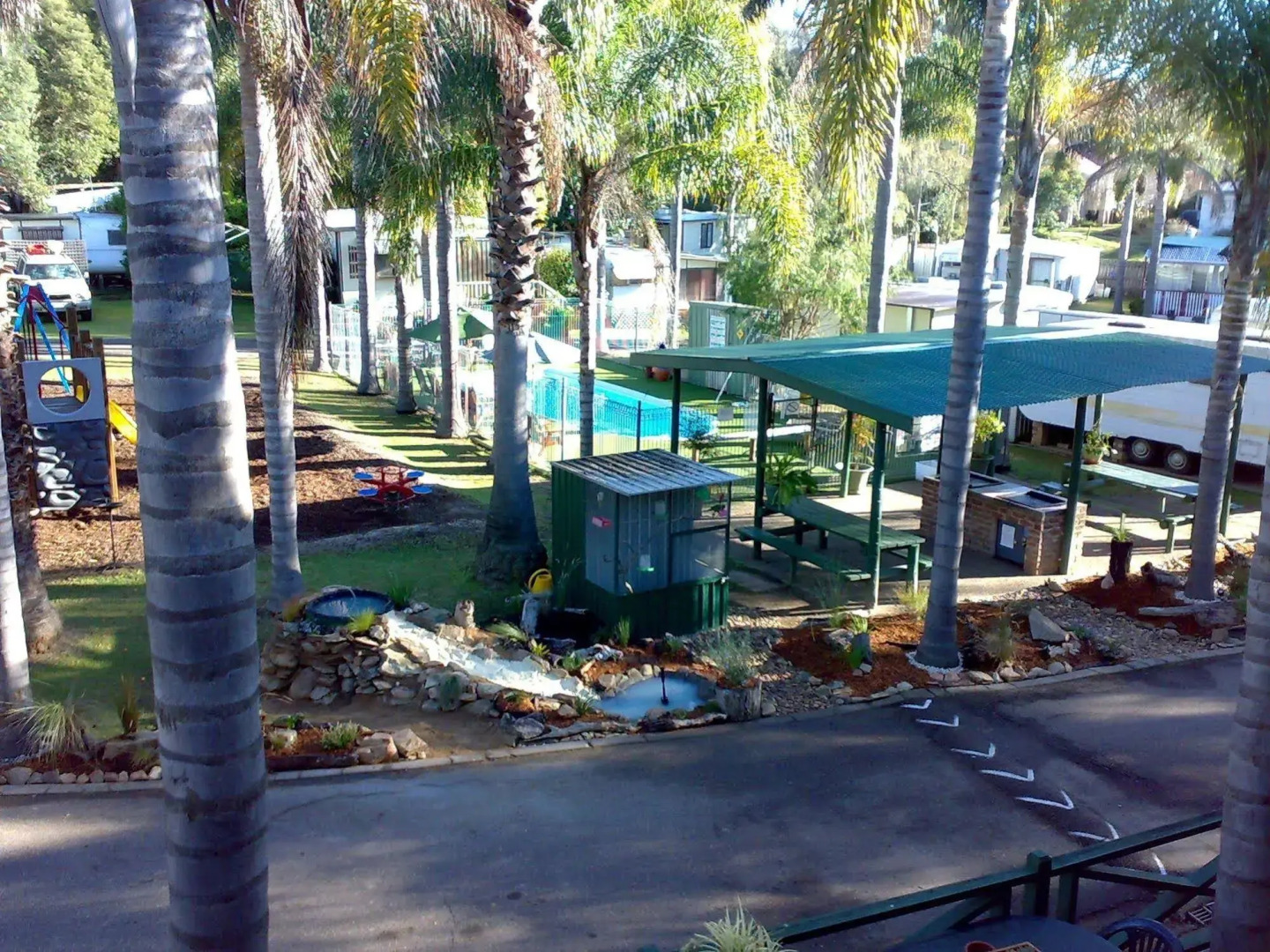 Batemans Bay Holiday Park - Hostel