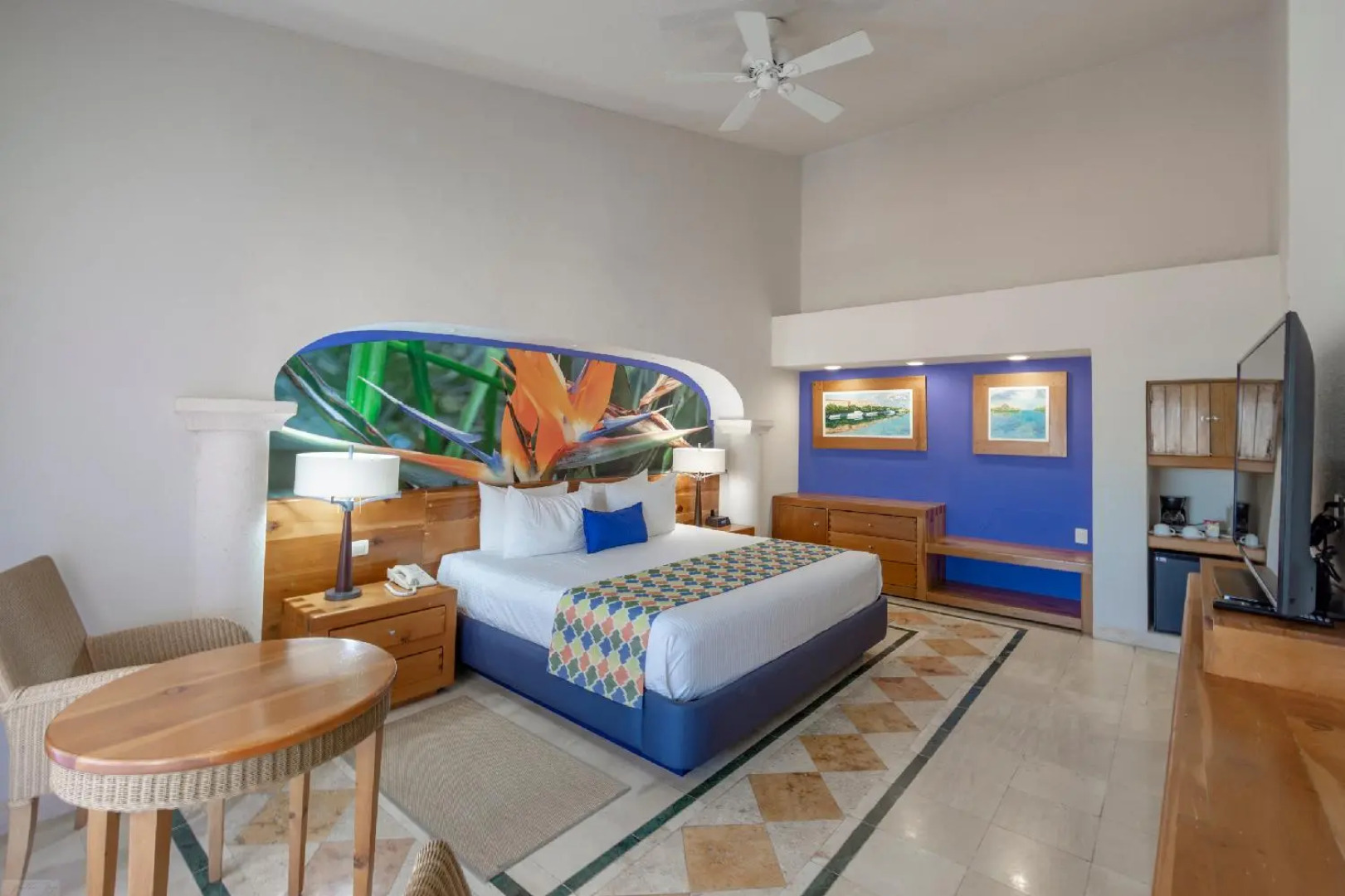 PA Beach Club & Hotel