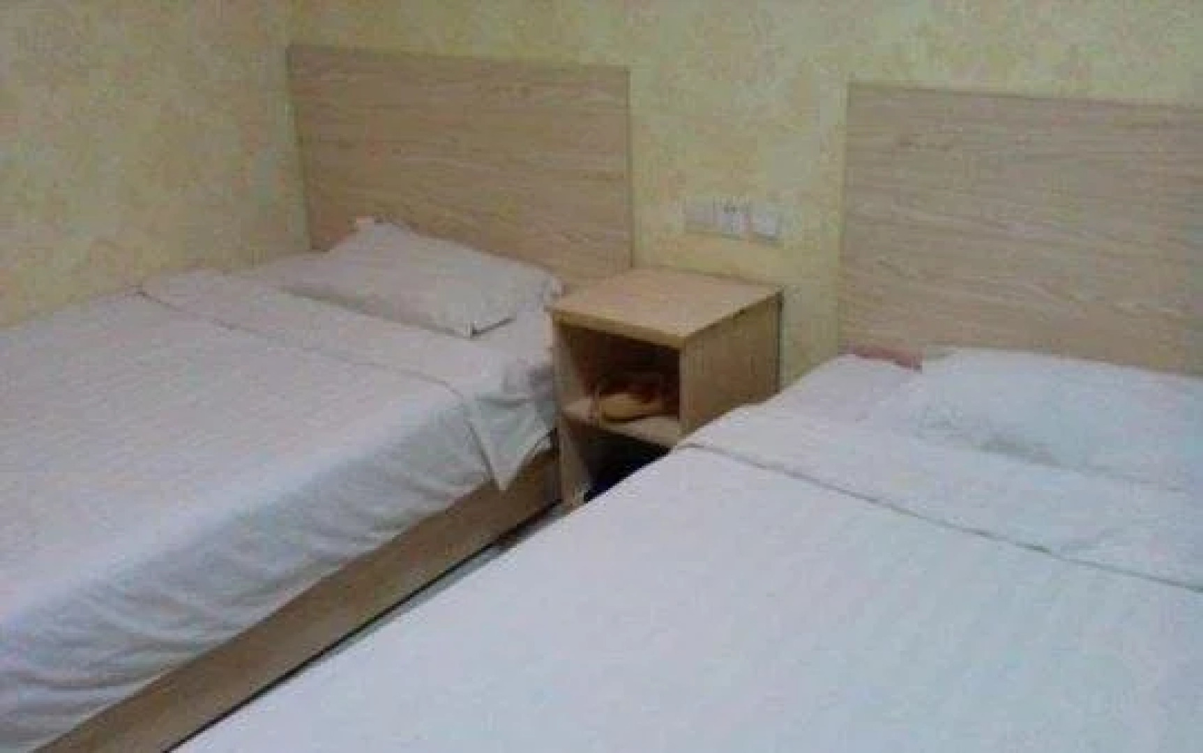 Xinhe Business Hotel