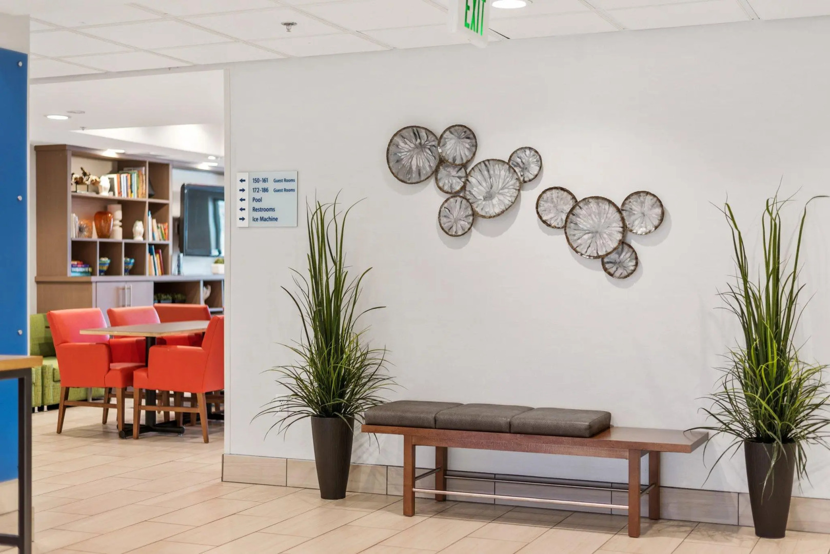 Holiday Inn Express Hotel and Suites West Valley by IHG